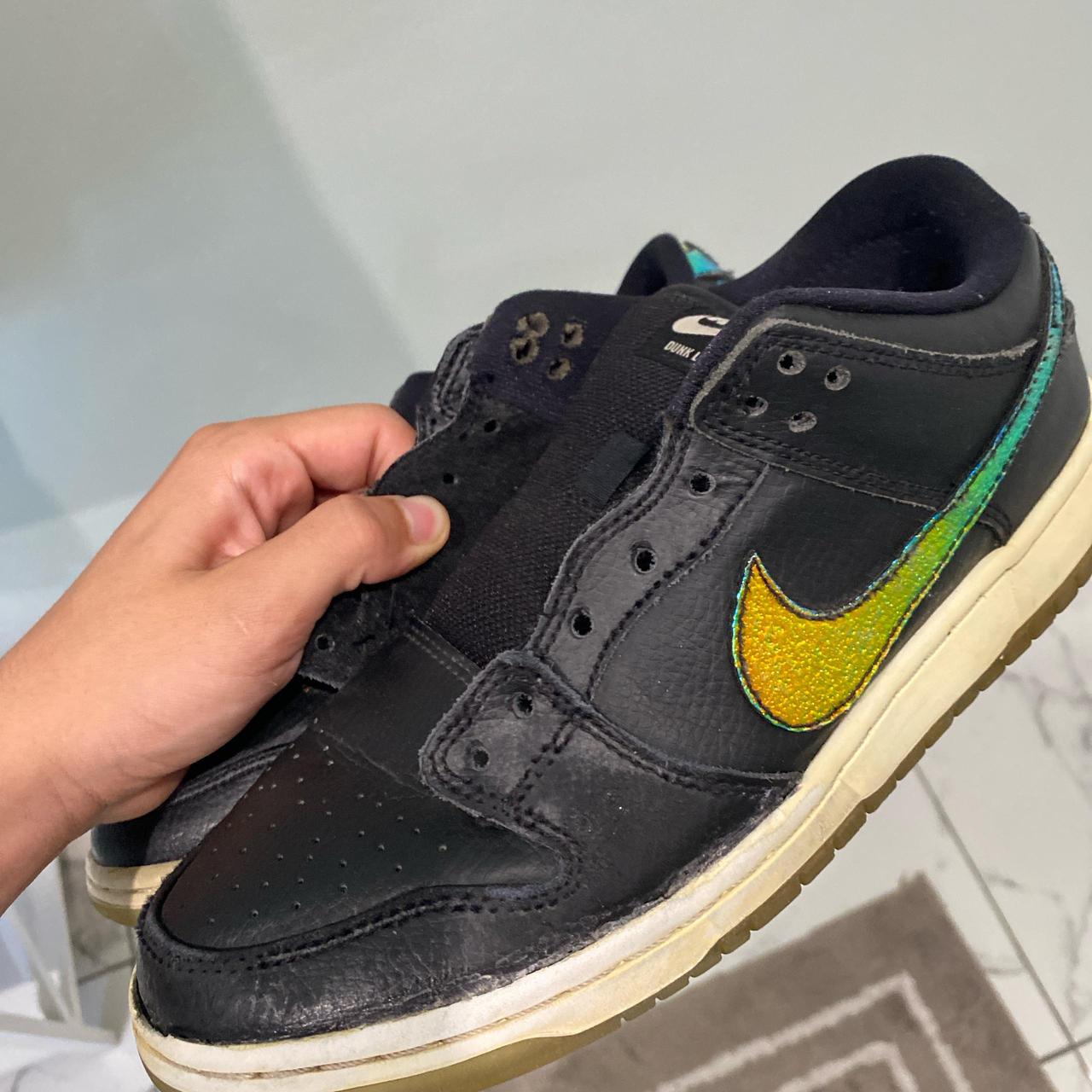 Nike Dunk SB Low Oil spill Obvious signs of wear but