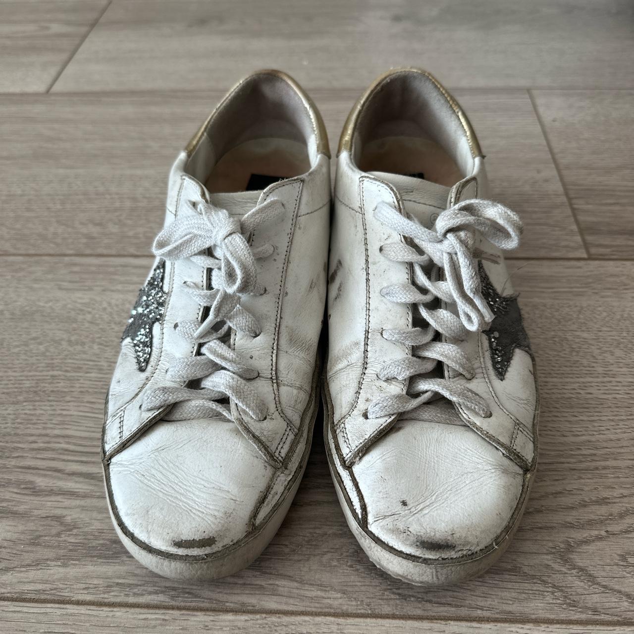 Golden Goose Women's White and Cream Trainers (2)