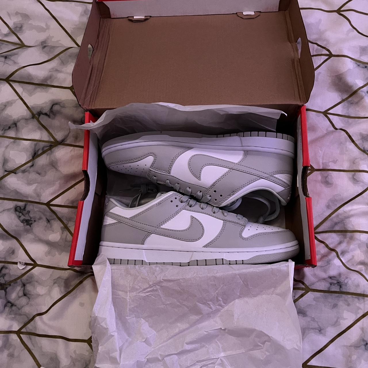 nike grey frog