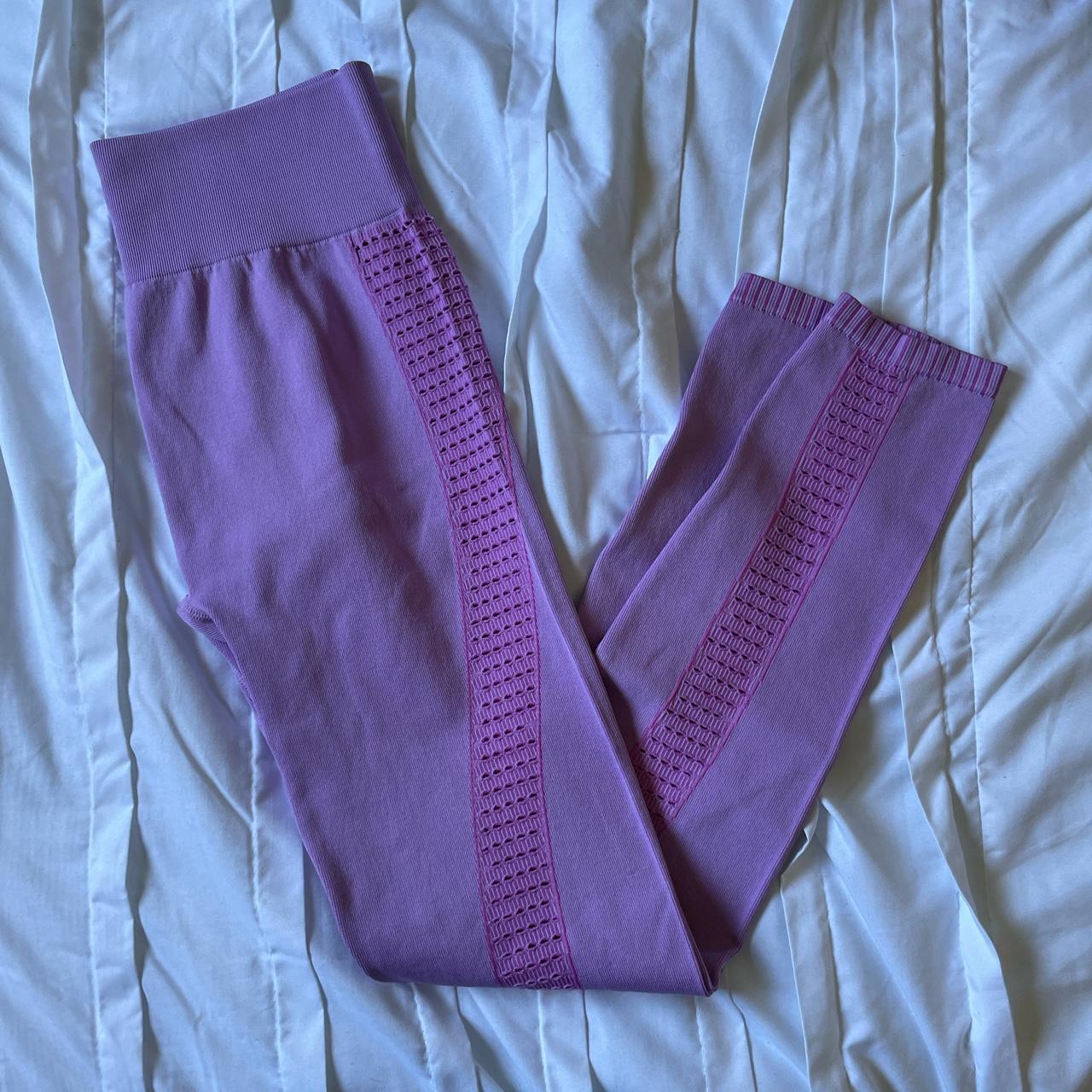 Nike pro hypercool pink leggings in size S! Tight - Depop