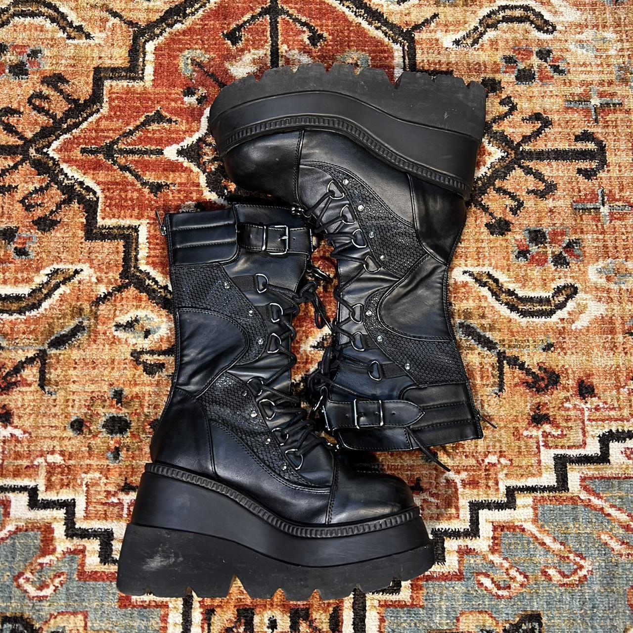 demonia high rise shaker boots