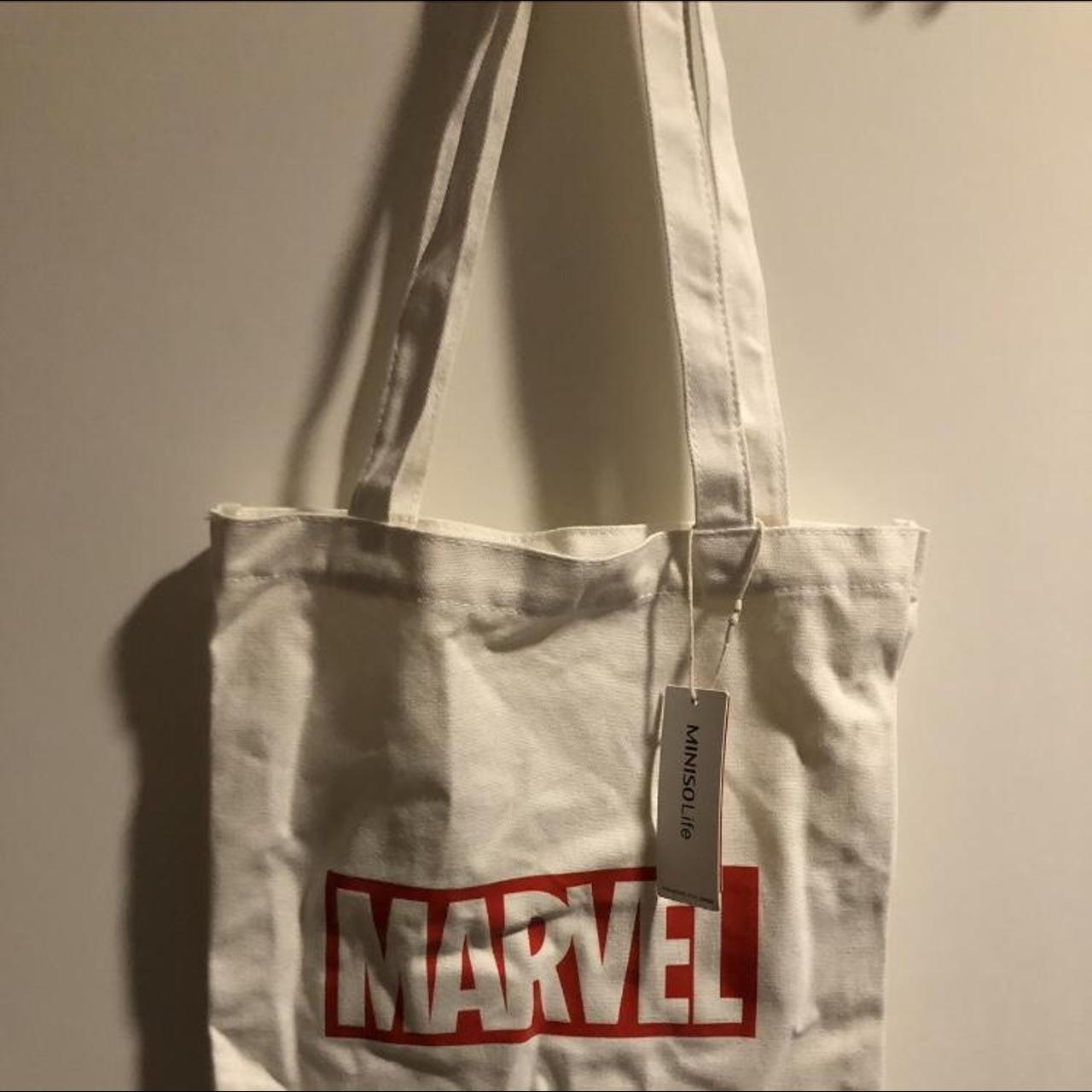 Tote bag marvel on sale miniso