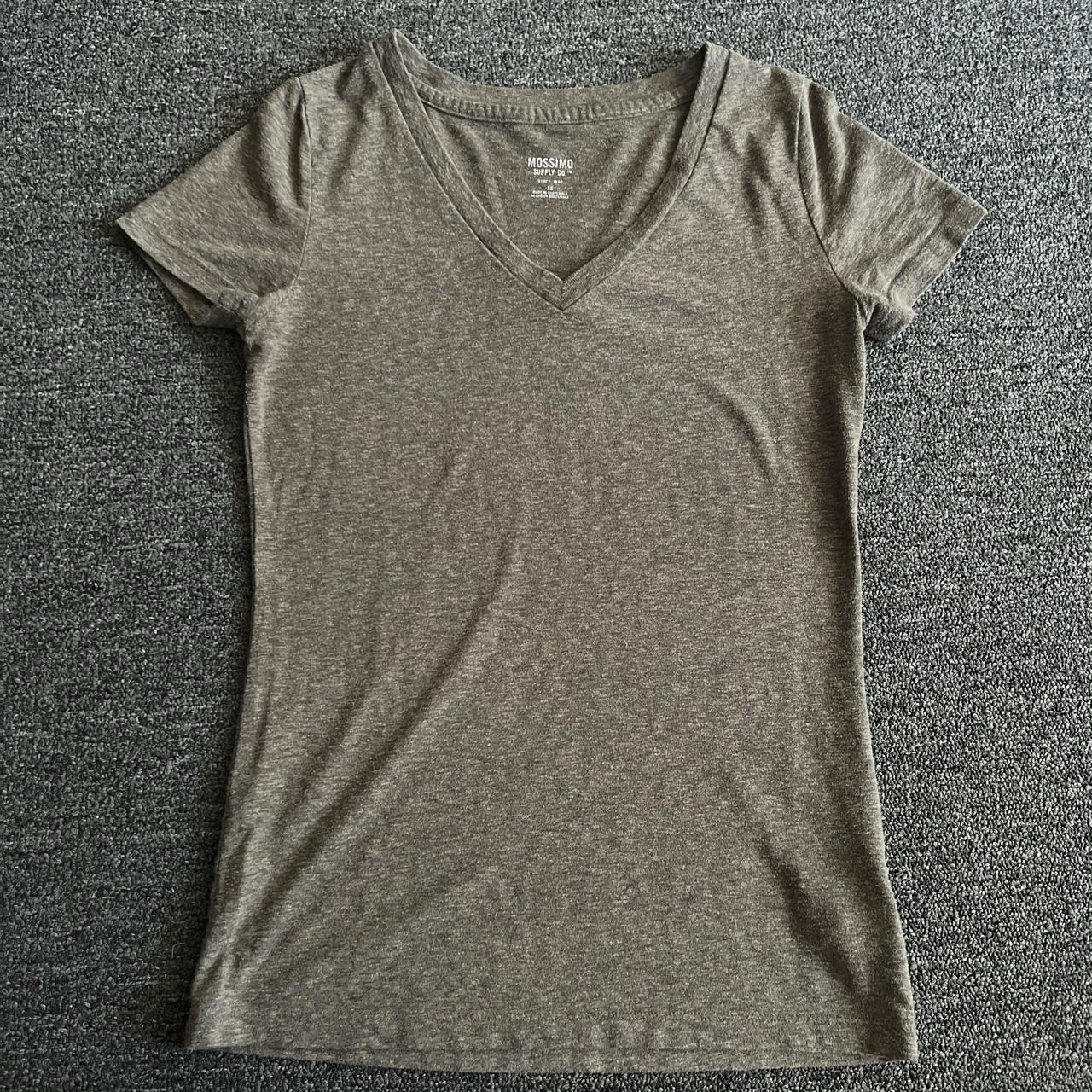 Mossimo Women's T-shirt | Depop