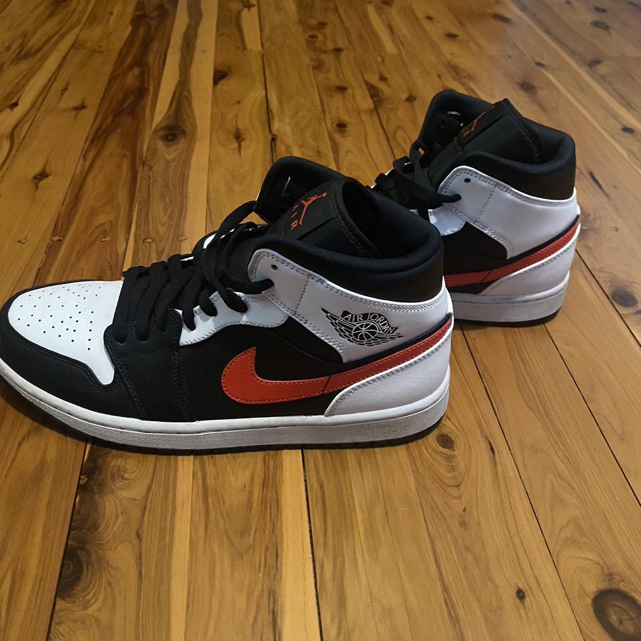 air jordan 1 black white chile red