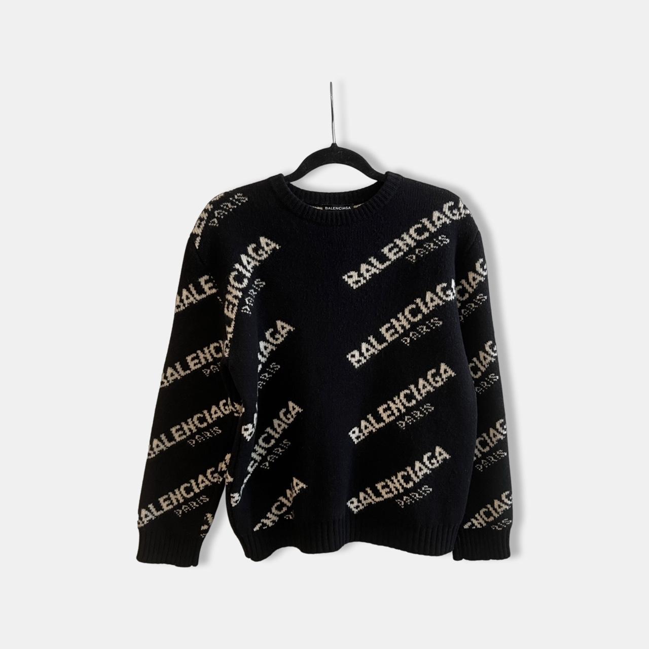 spole Høj eksponering overrasket Balenciaga Sweater in black and white. 100%... - Depop