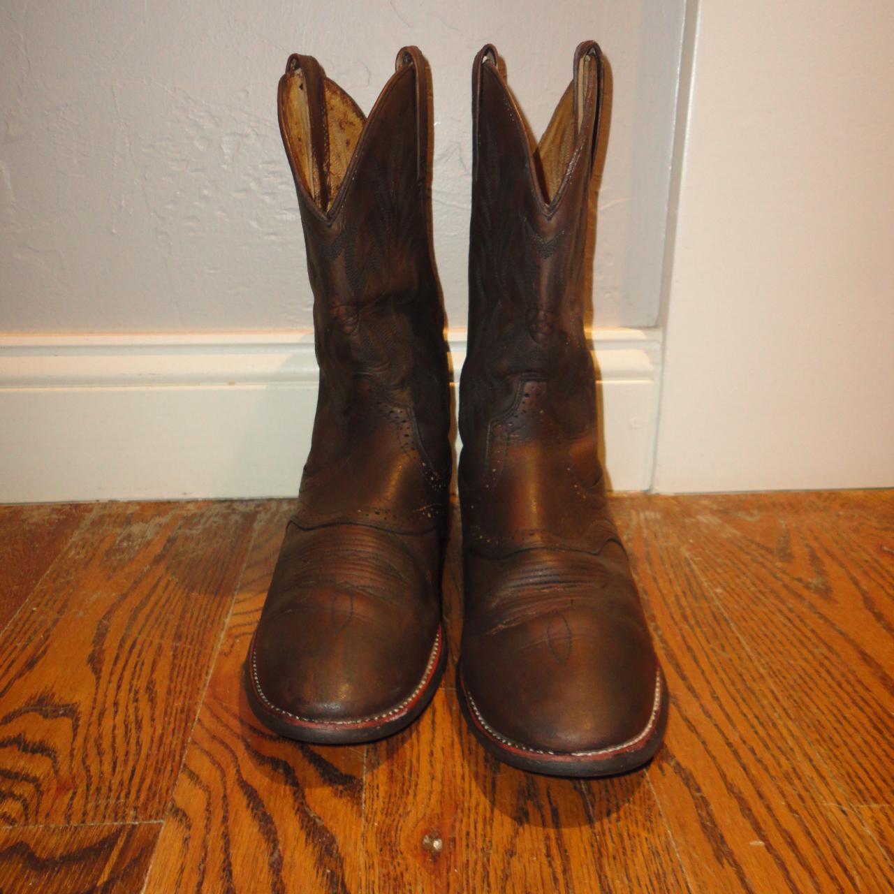 ARIAT Men s Brown Leather Rounded Toe Western Boots. Depop