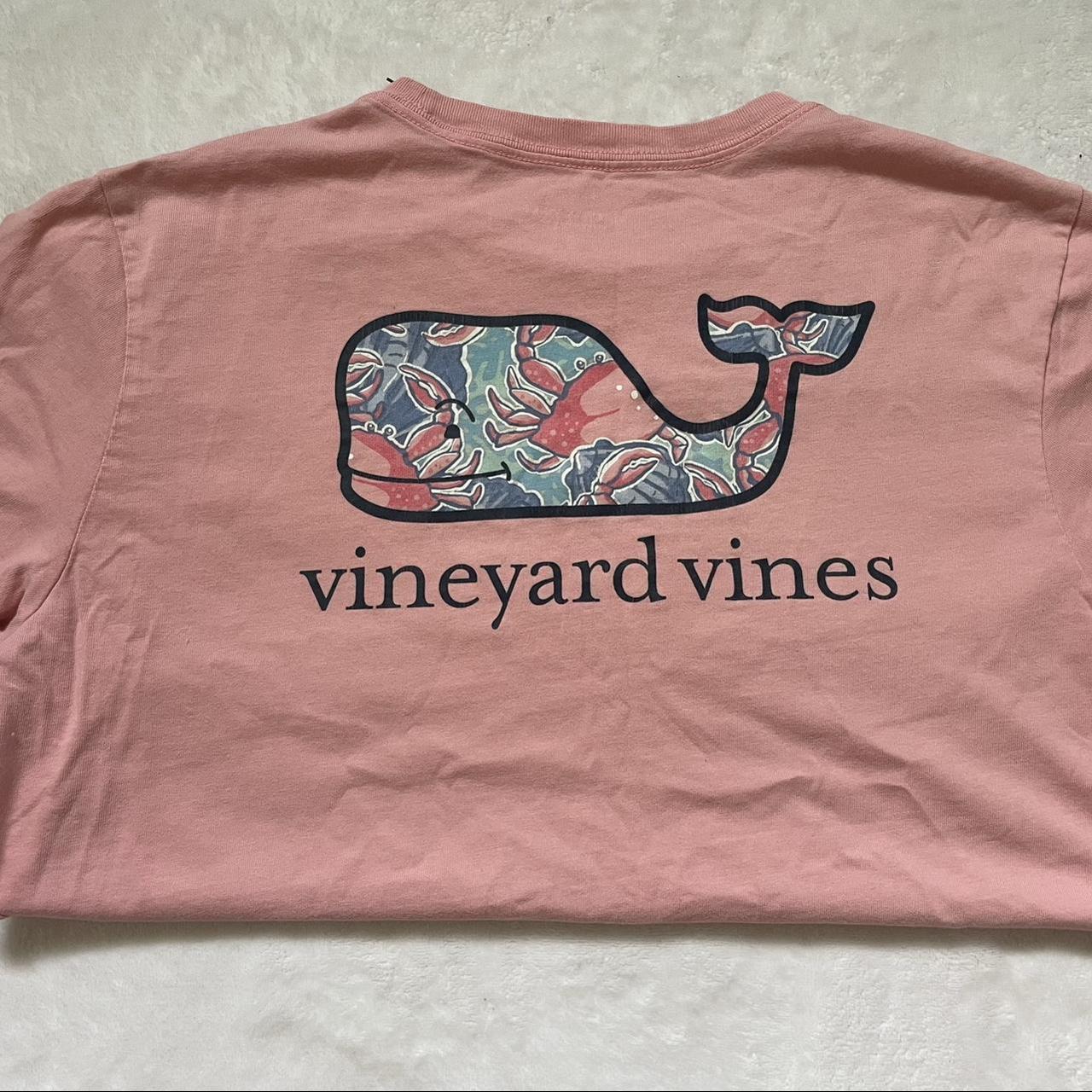 Vineyard Vines Women's Pink and Blue T-shirt | Depop