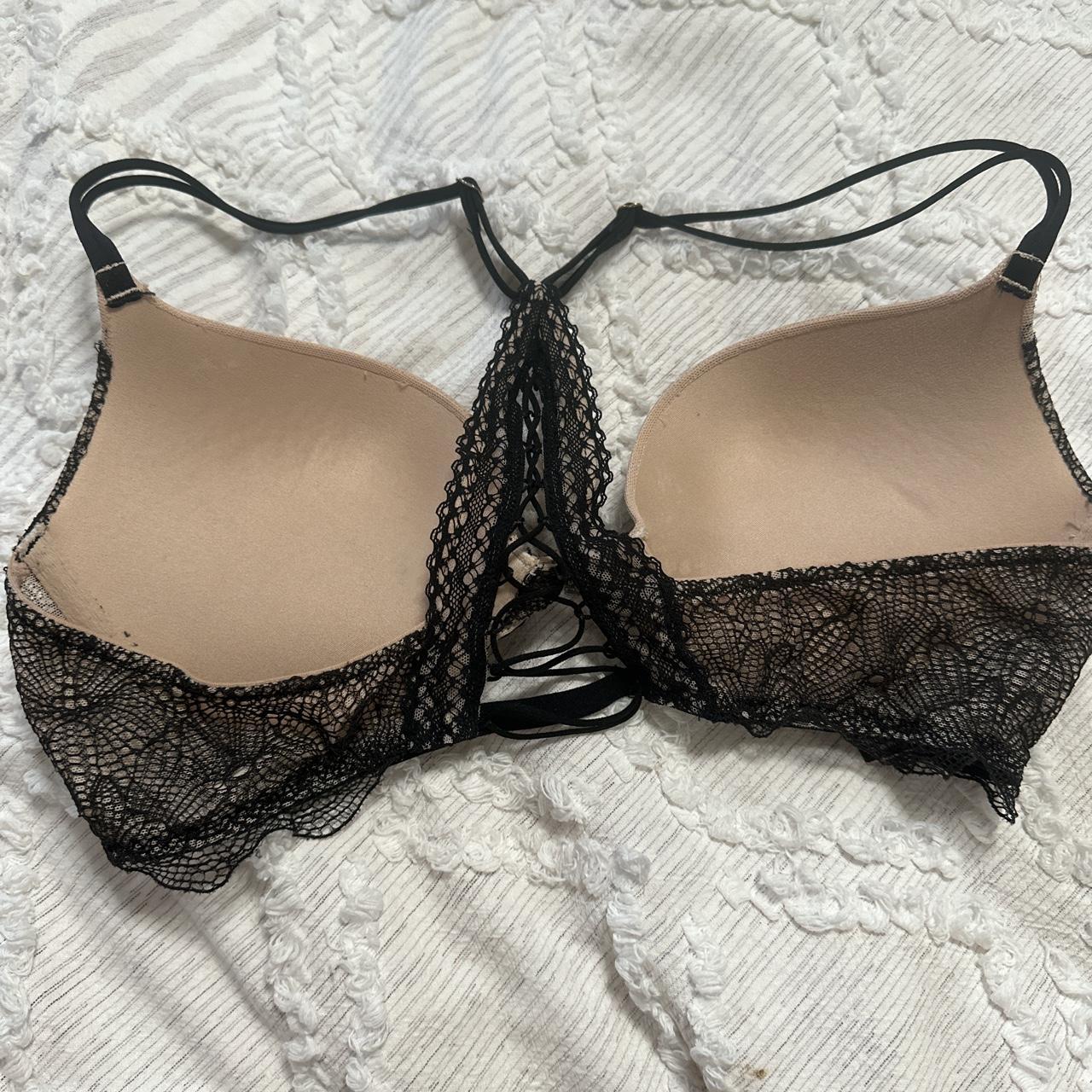 Victoria’s Secret lace bombshell bra size 34B in PERFECT condition.