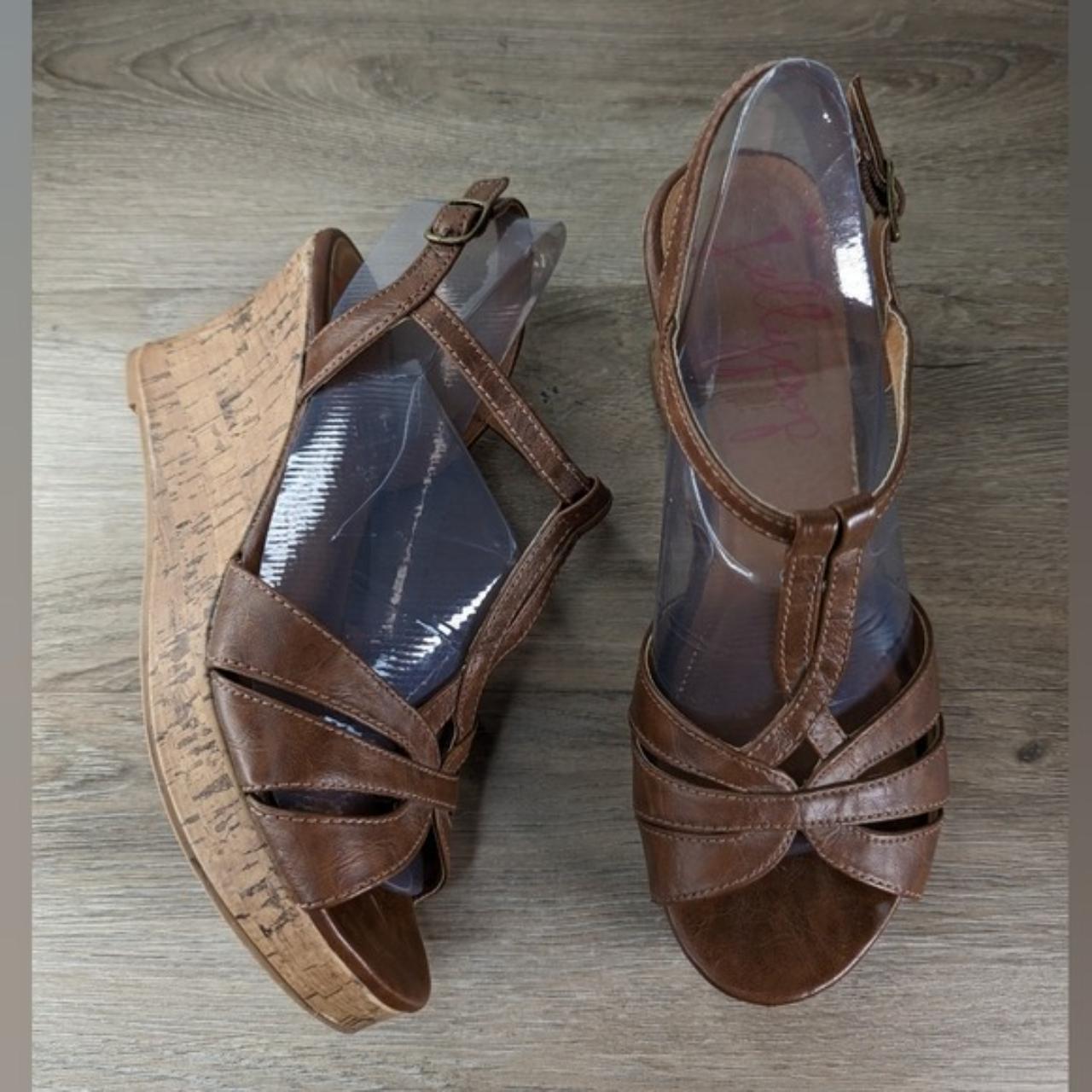 Jellypop Women's Brown Sandals | Depop