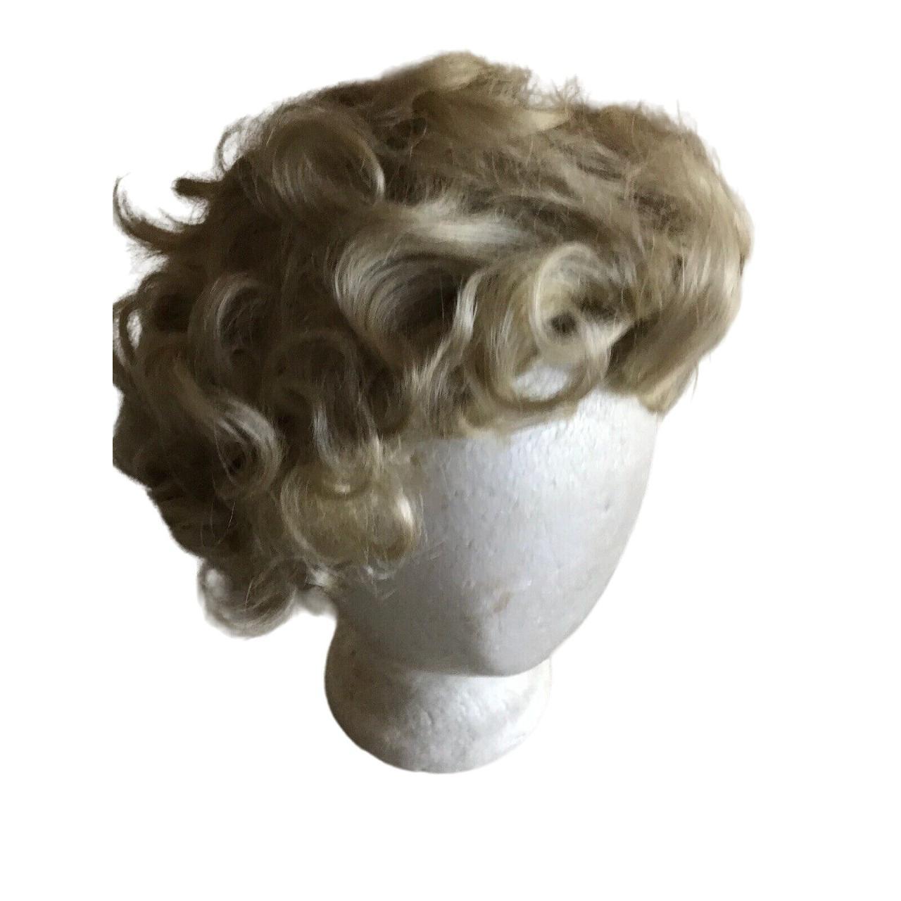 Blond Eva Gabor Wig 819 - Depop