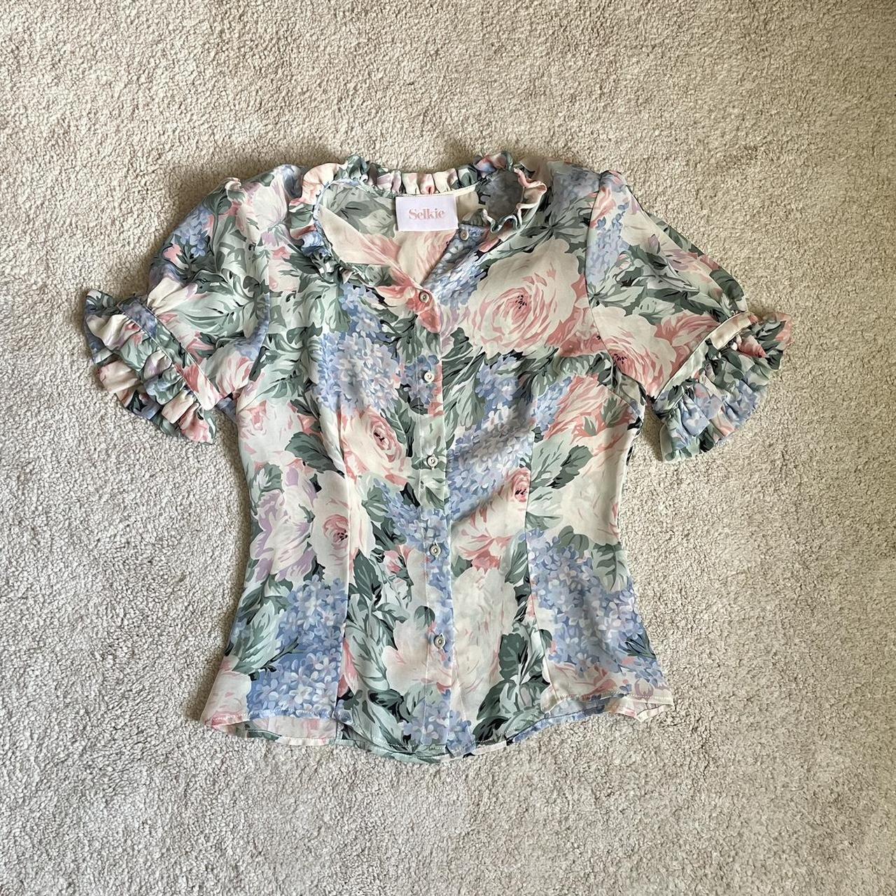 Selkie the bistro floral blouse Button front, light... - Depop