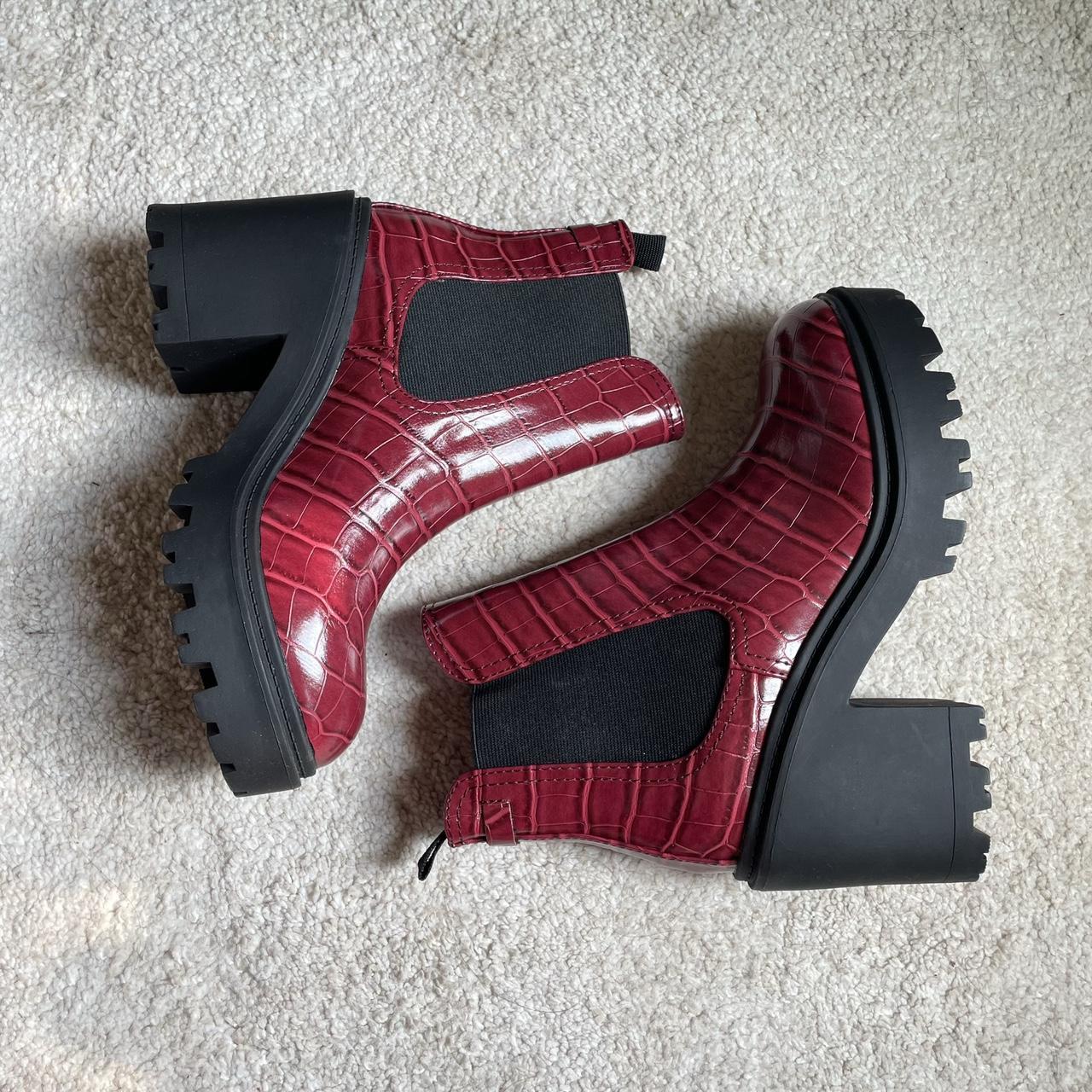 Urban outfitters red on sale boots