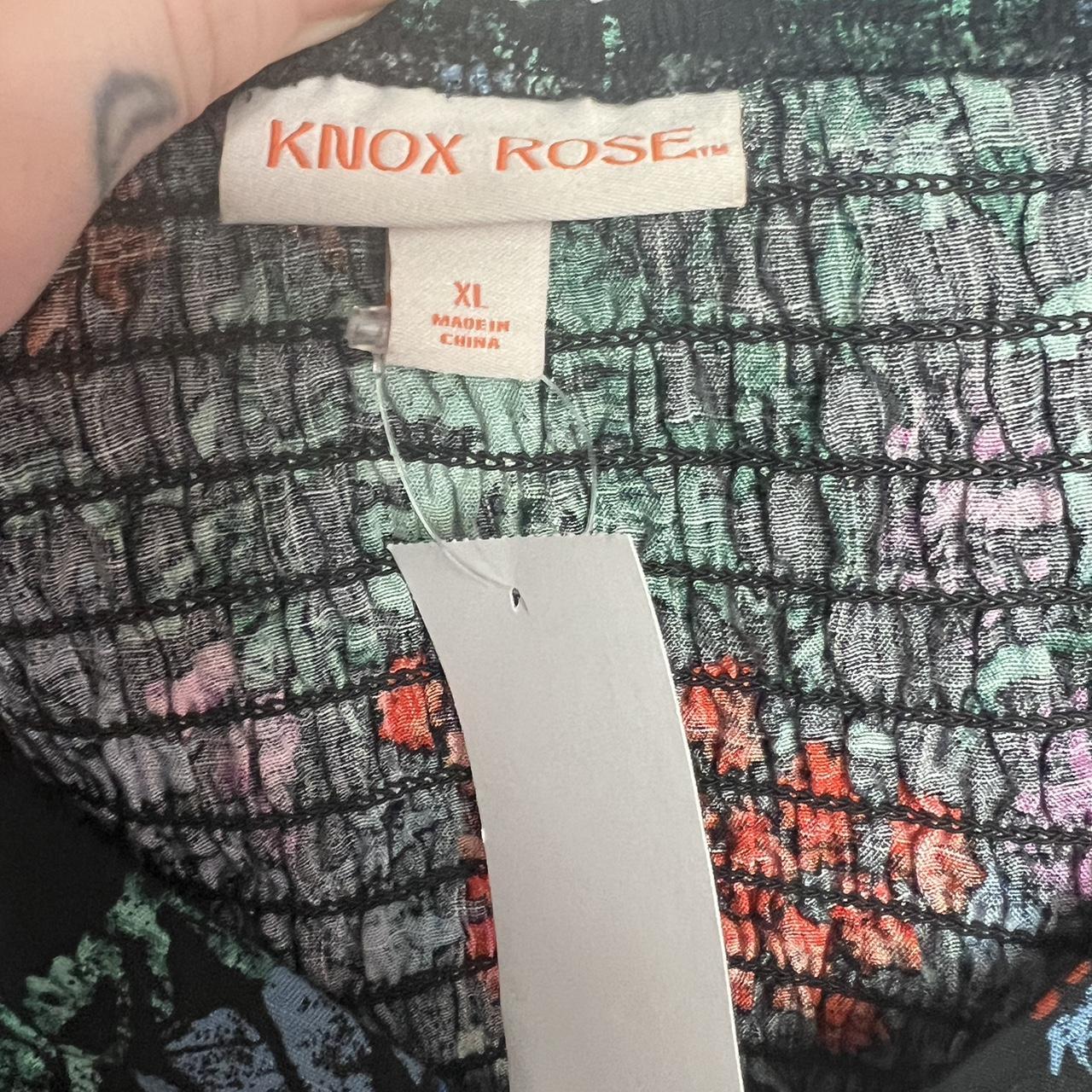 Knox Rose top! Size XL. Can be worn off or on - Depop