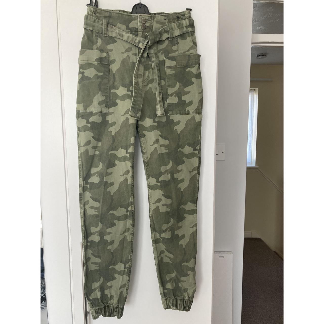 Hollister ultra high rise camo cargo skinny... - Depop