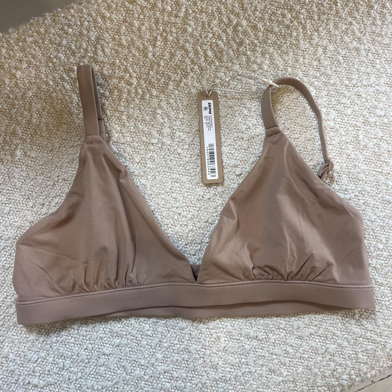 NWT Skims Fits Everybody Lace Triangle Bralette Size - Depop