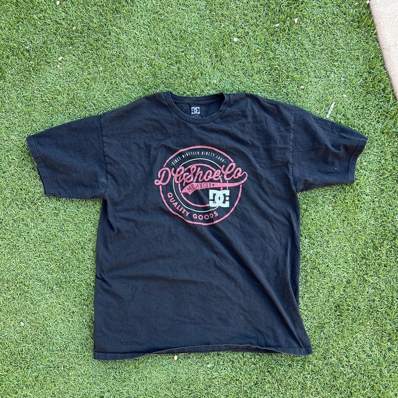 dc-shoes-men-s-black-and-red-t-shirt-depop