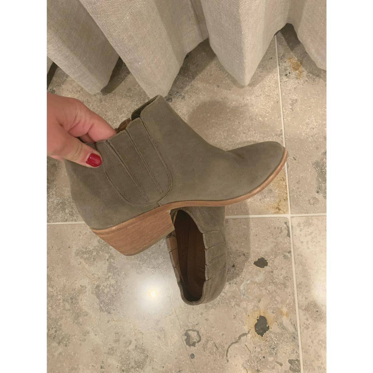 Joie Shoes Barlow Pointed Toe Short Taupe