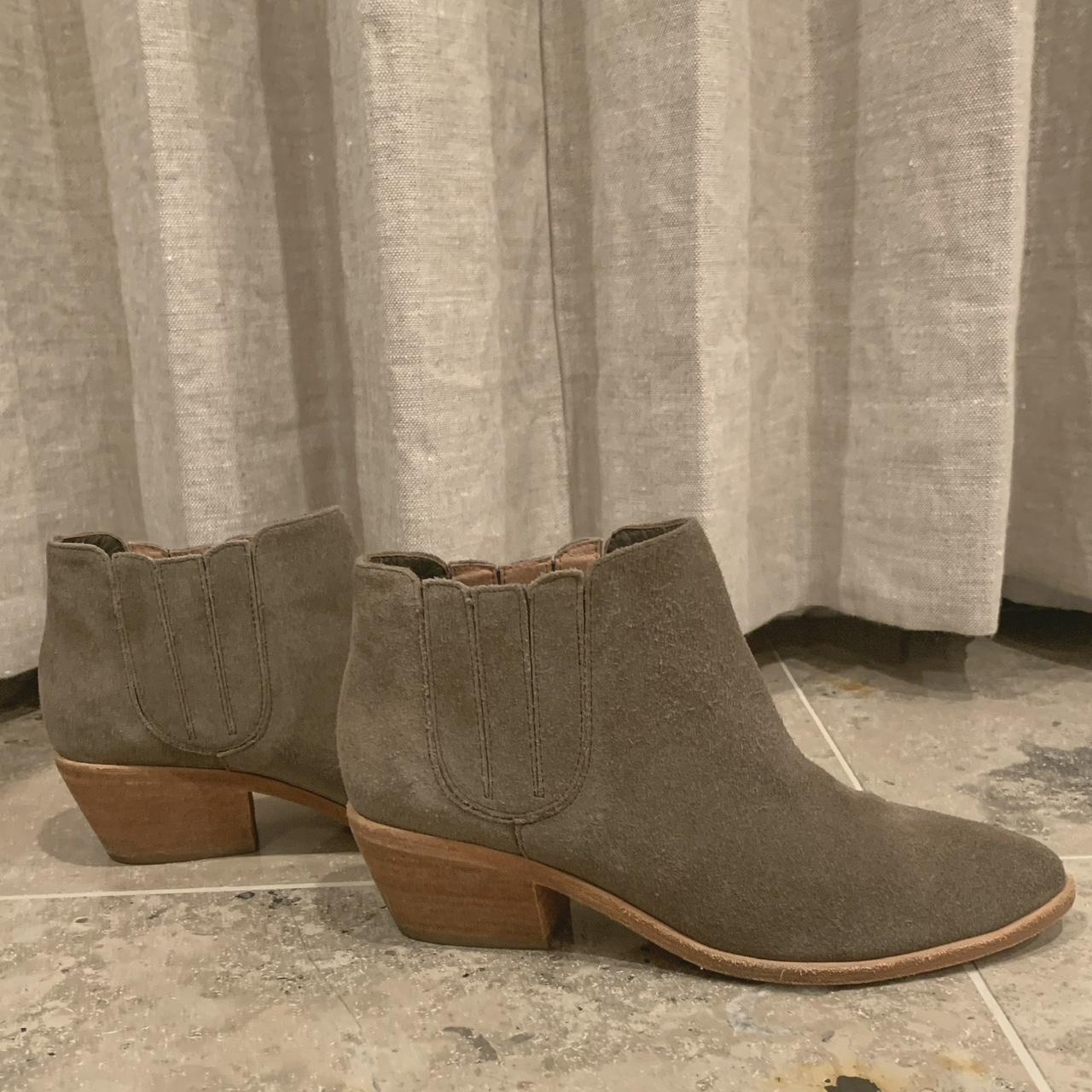 Joie Barlow Joie Booties Joie Barlow Suede Ankle Boots In Black