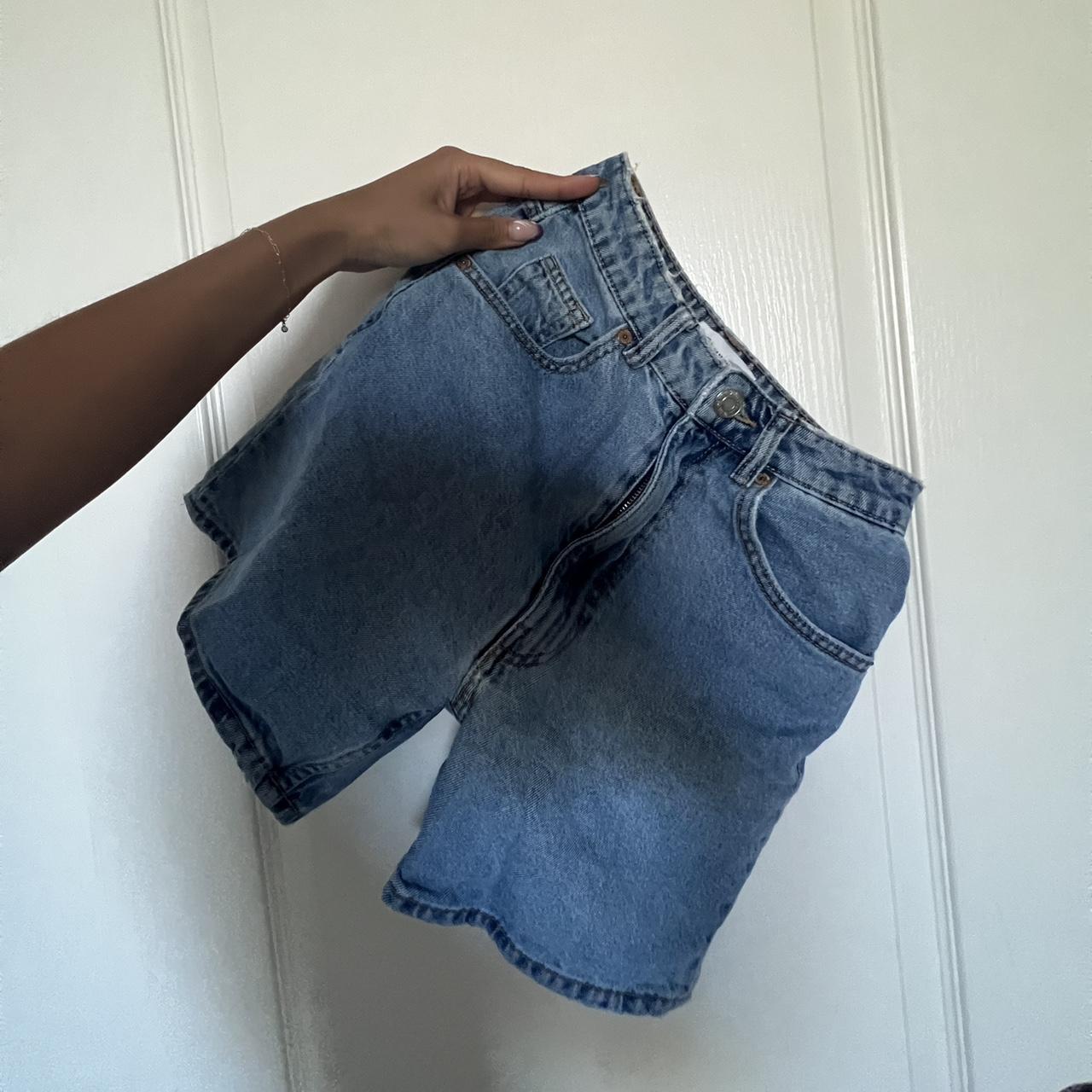ZARA boyfriendish longer shorts Size 0/24 Super... Depop