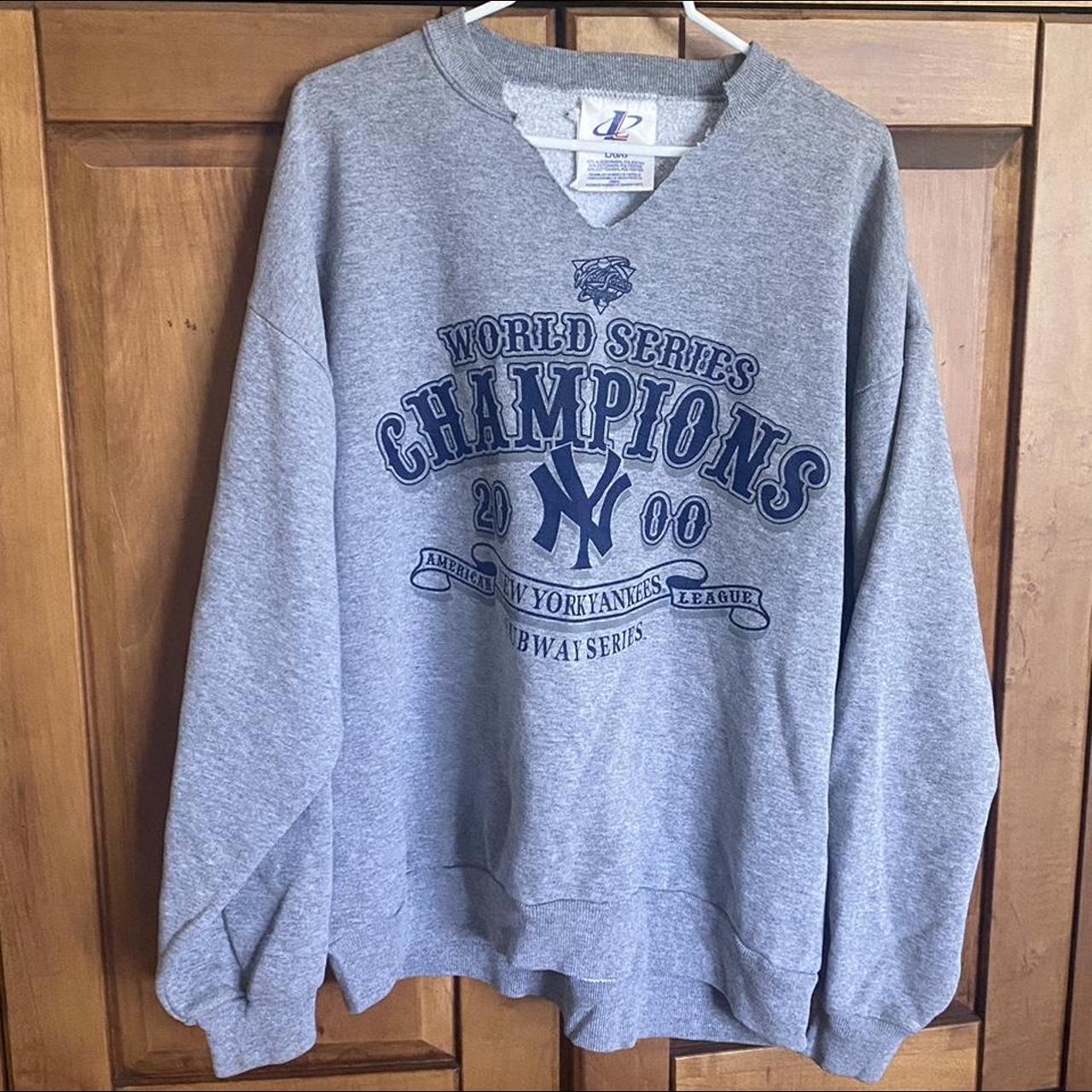 Y2K New York Yankees Navy Blue Lightweight Duffel - Depop