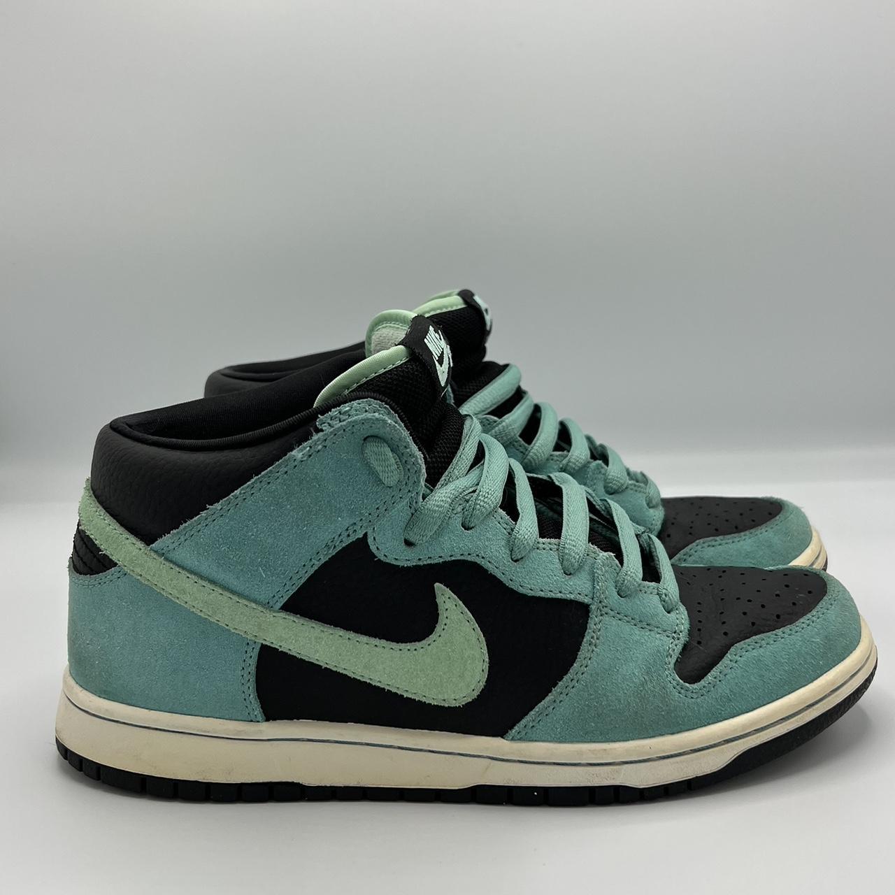 nike sb dunk 2011 releases