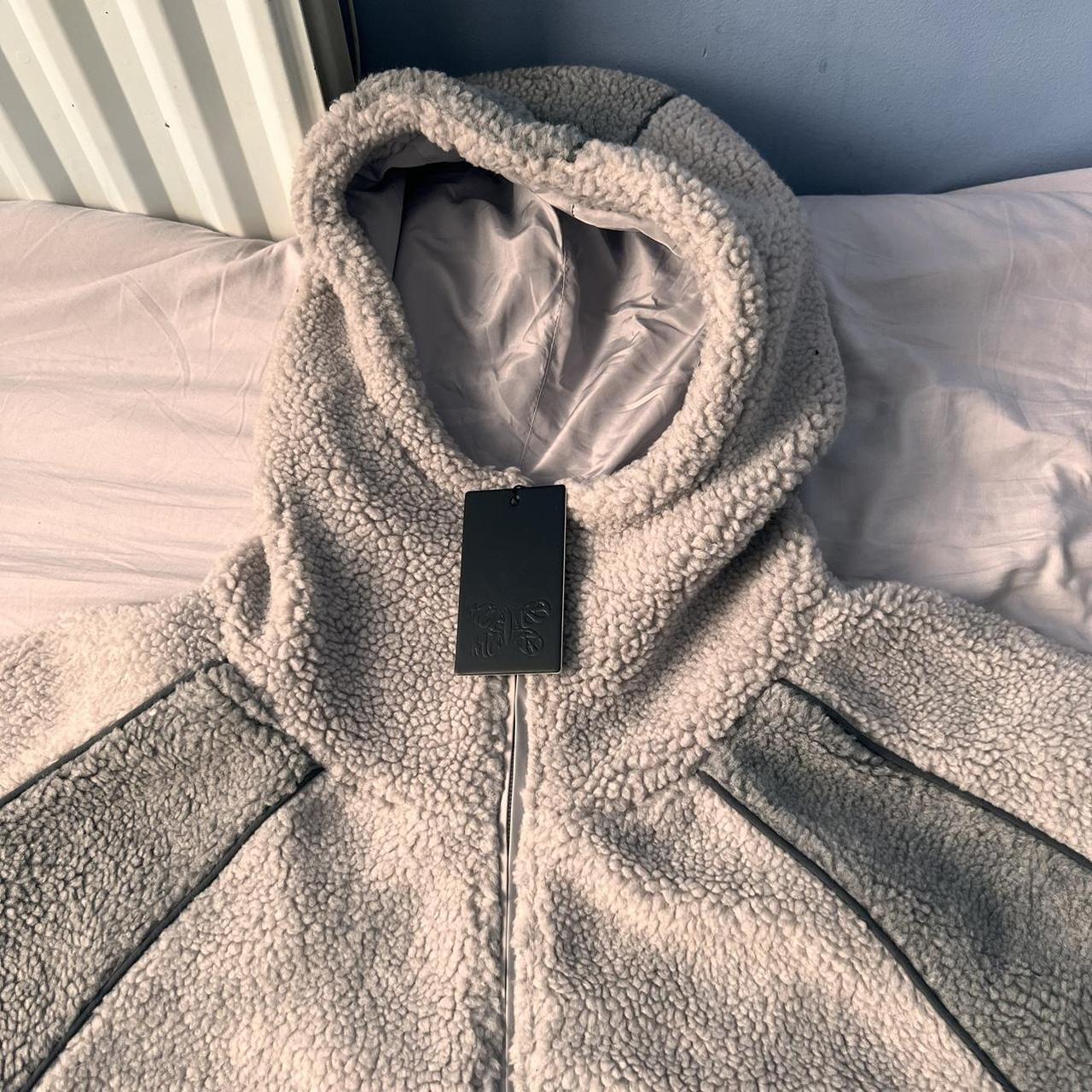 Mertra Mertra Yeti Fleece Light Grey XL Never worn,... | Depop 