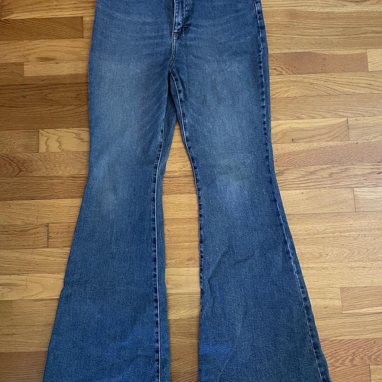 lee high waisted bell bottoms size 31x34 #70s... - Depop