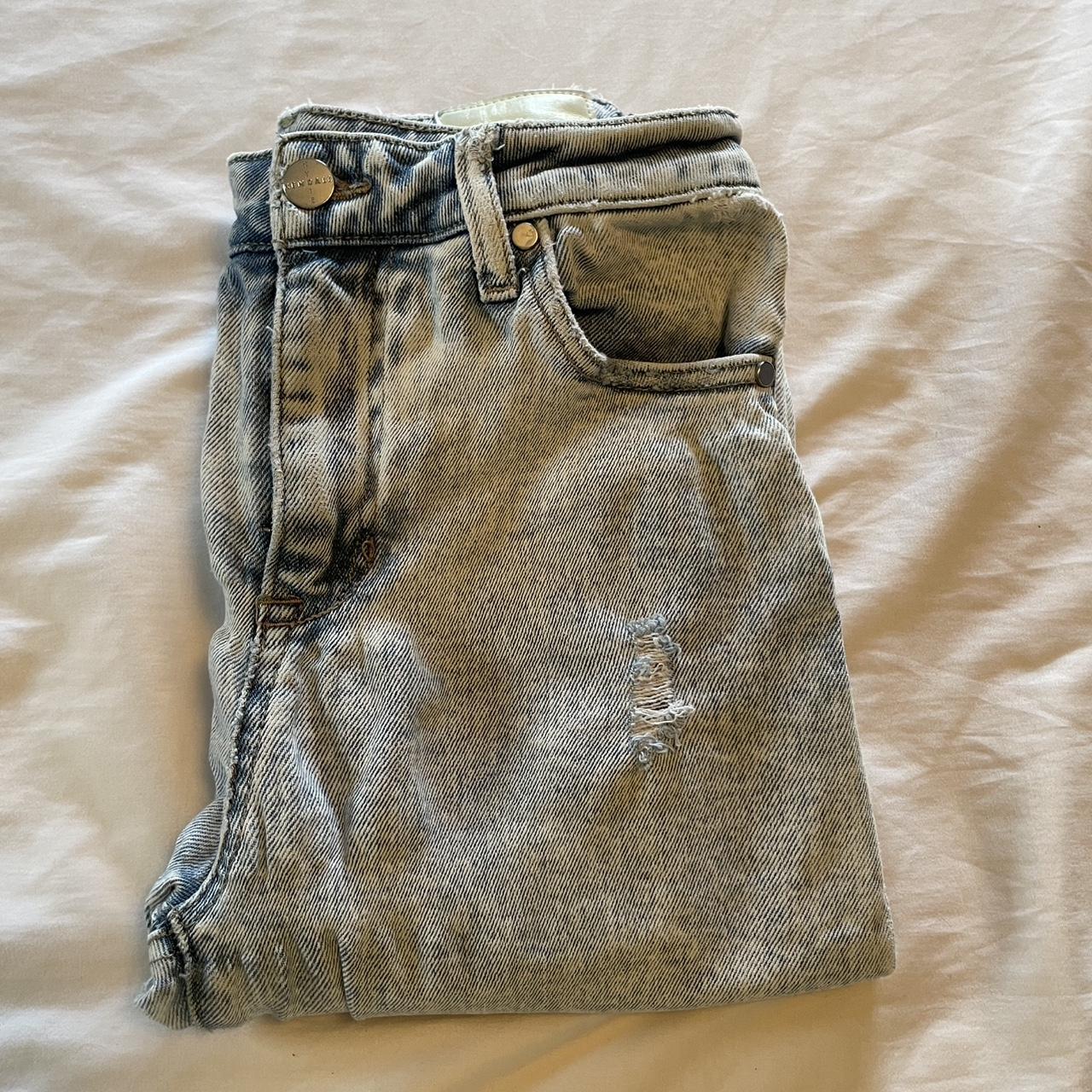 item listed by victoriahay27