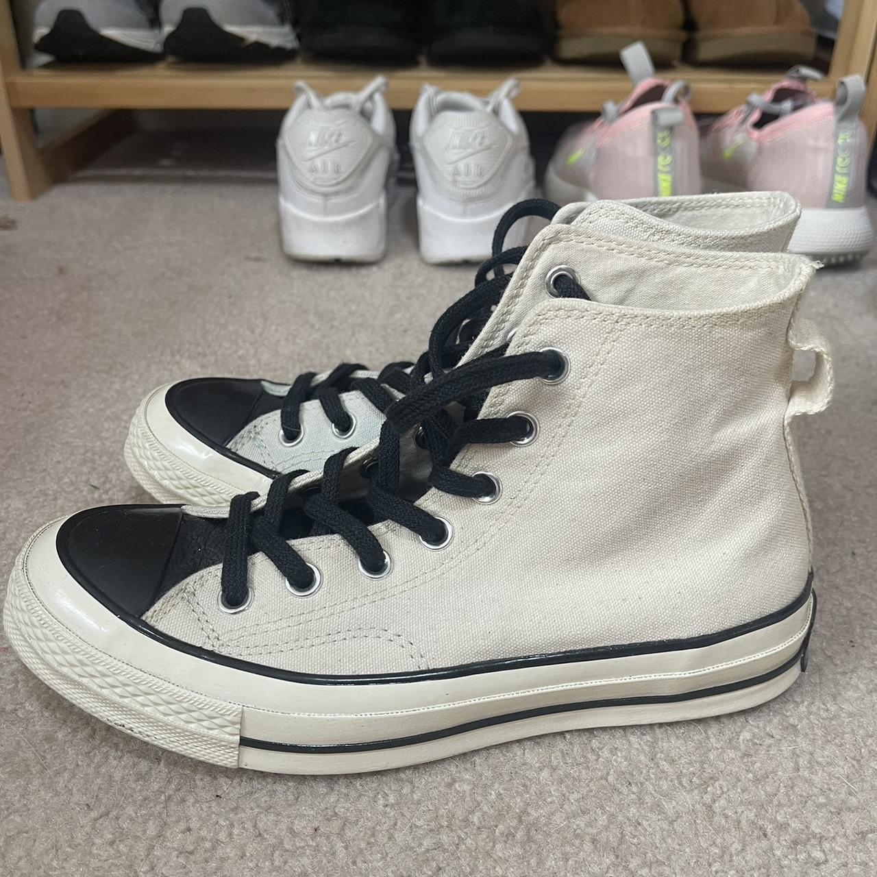 Converse black and cream best sale