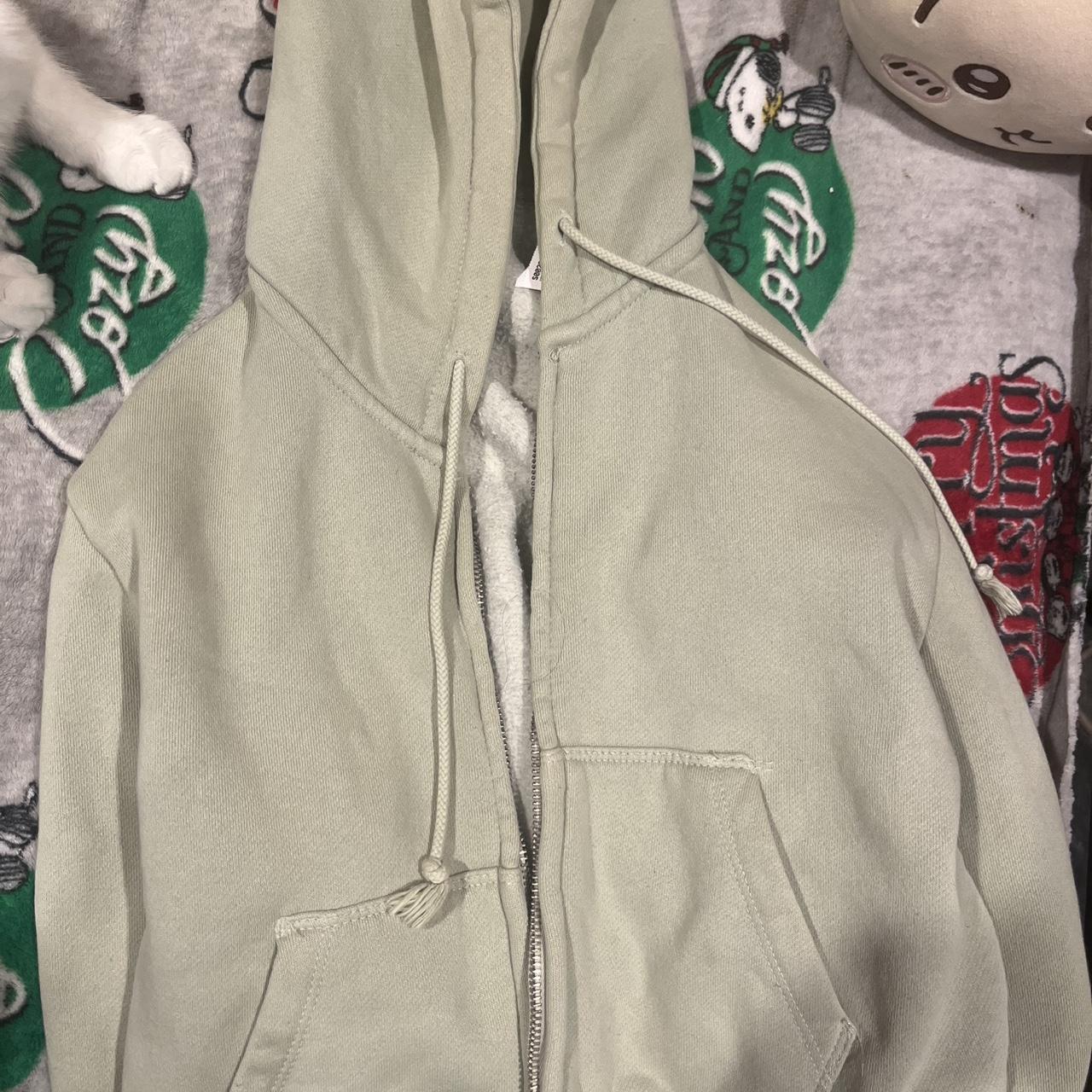 item listed by makayladuran