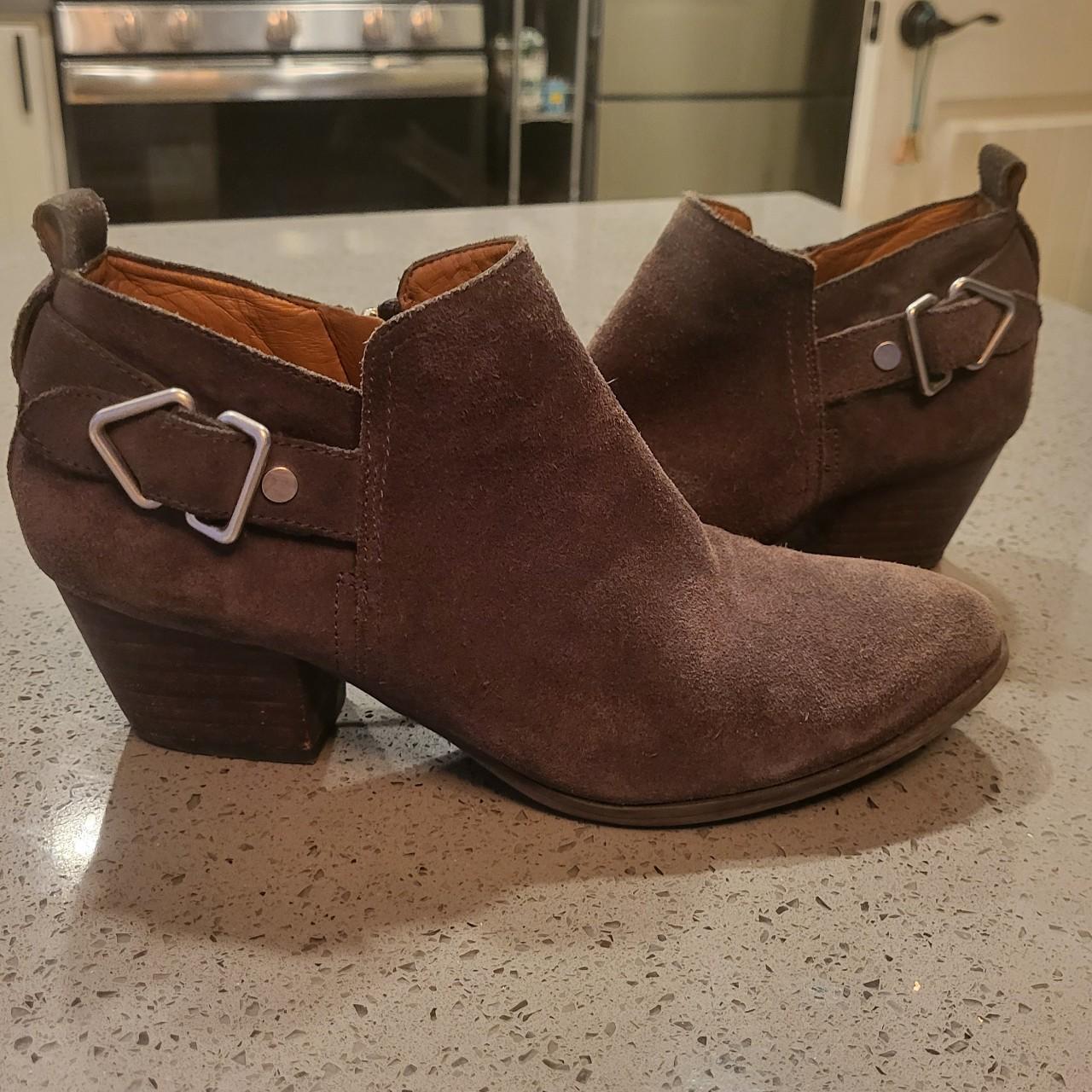 Franco sarto suede outlet ankle booties