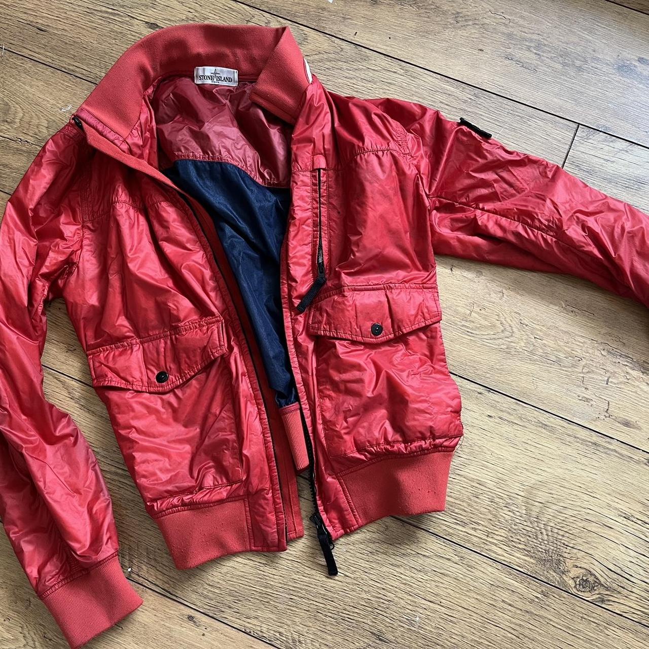 Medium fittted red stone island ❤️‍🔥 Depop