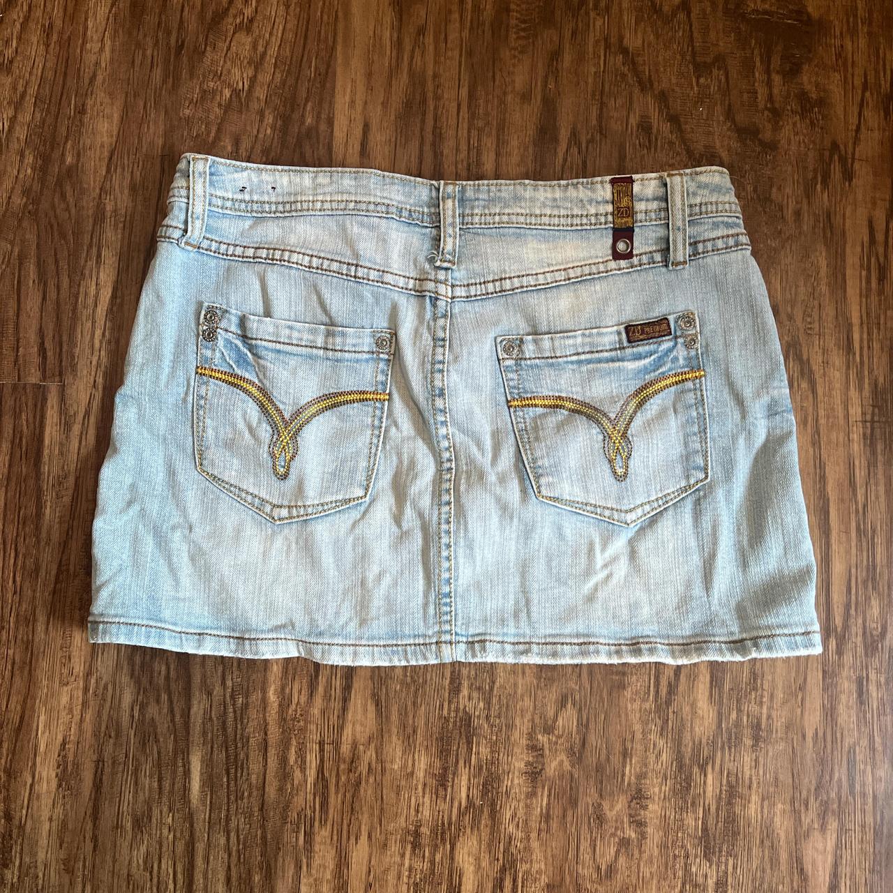 item listed by thrift_bunnyy
