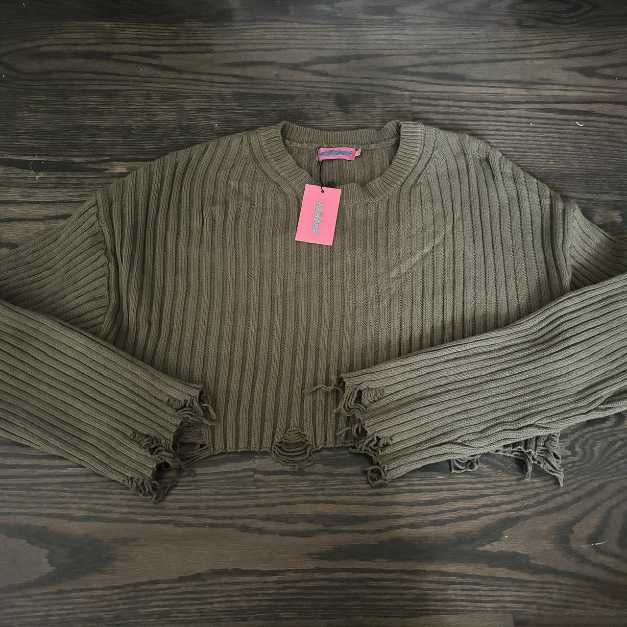 Edikted green cropped frayed sweater. Brand new. Depop