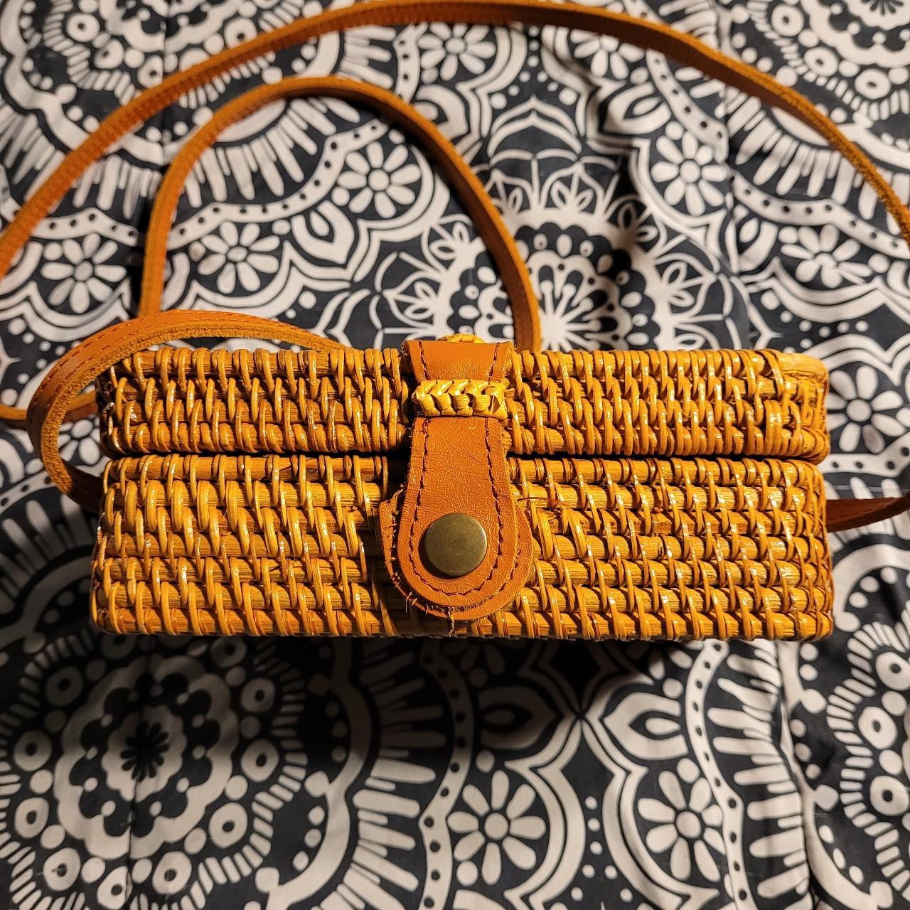 gorgeous 90's beaded gold mini bag •price negotiable - Depop