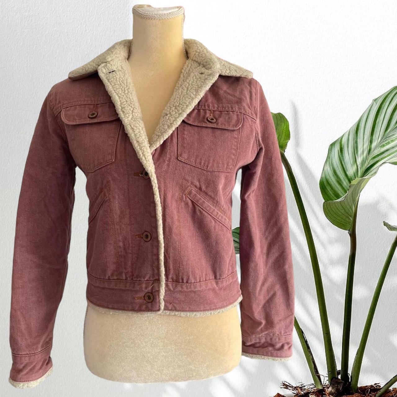 🍁Vintage pink sherpa jacket 🍁 Y2k pink Sherpa coat... Depop