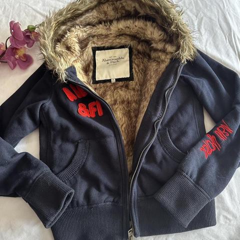 Navy Blue Abercrombie and fitch faux fur lined zip. Depop