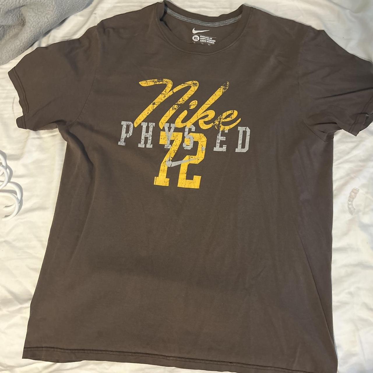 brown nike shirt vintage