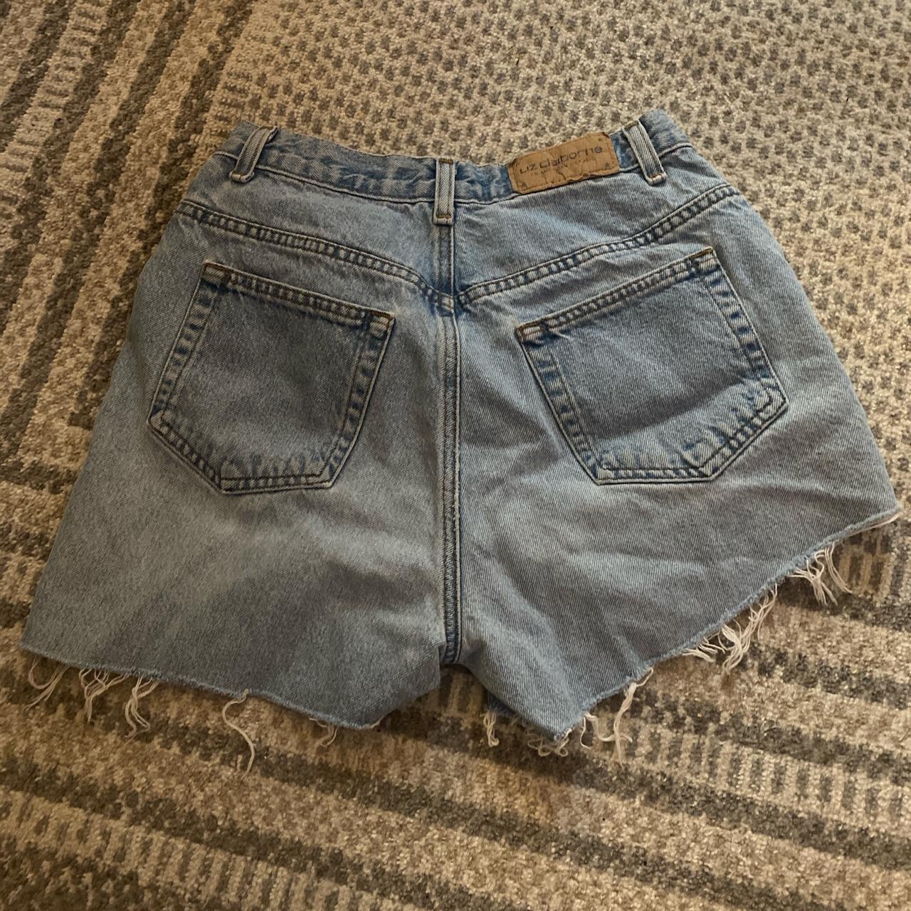 Liz Claiborne Women's Shorts | Depop