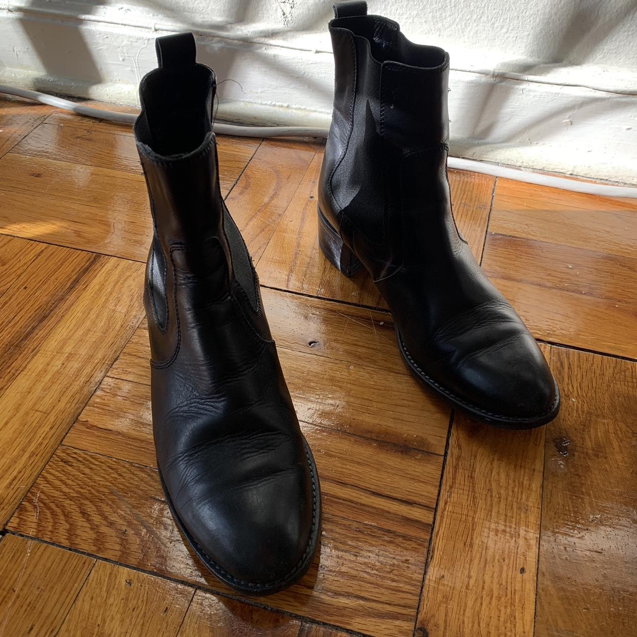 Aquatalia boots size 6 1 2 Depop