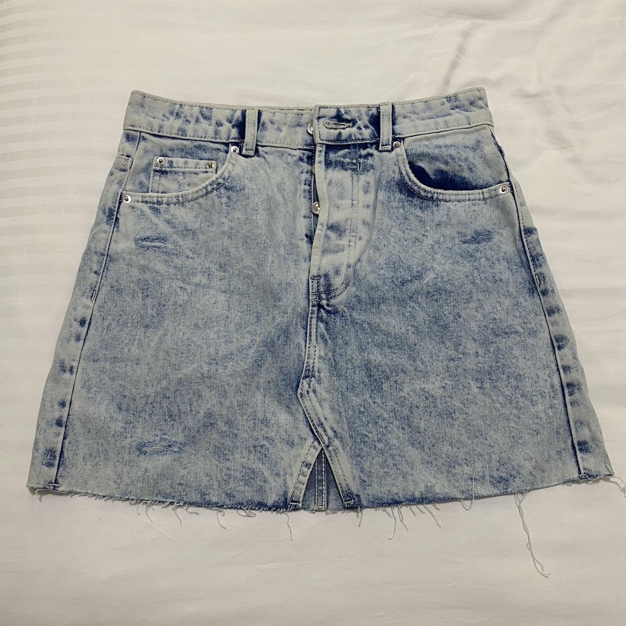 Bershka Women's White and Blue Skirt | Depop