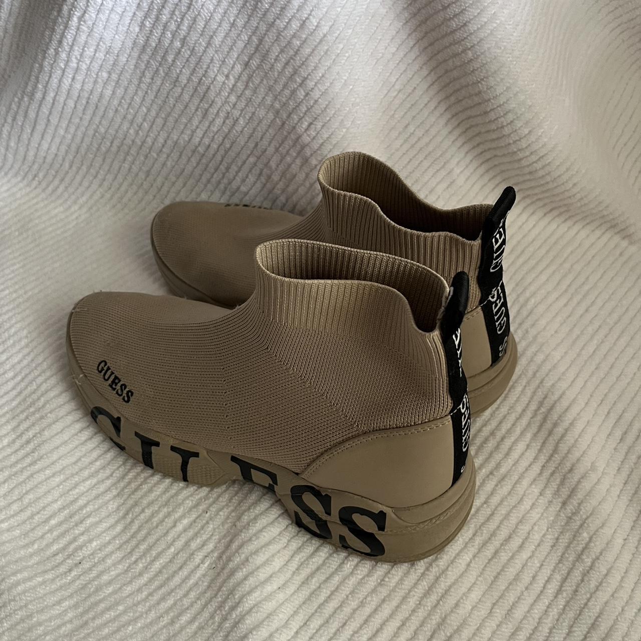 item listed by elizabeadz