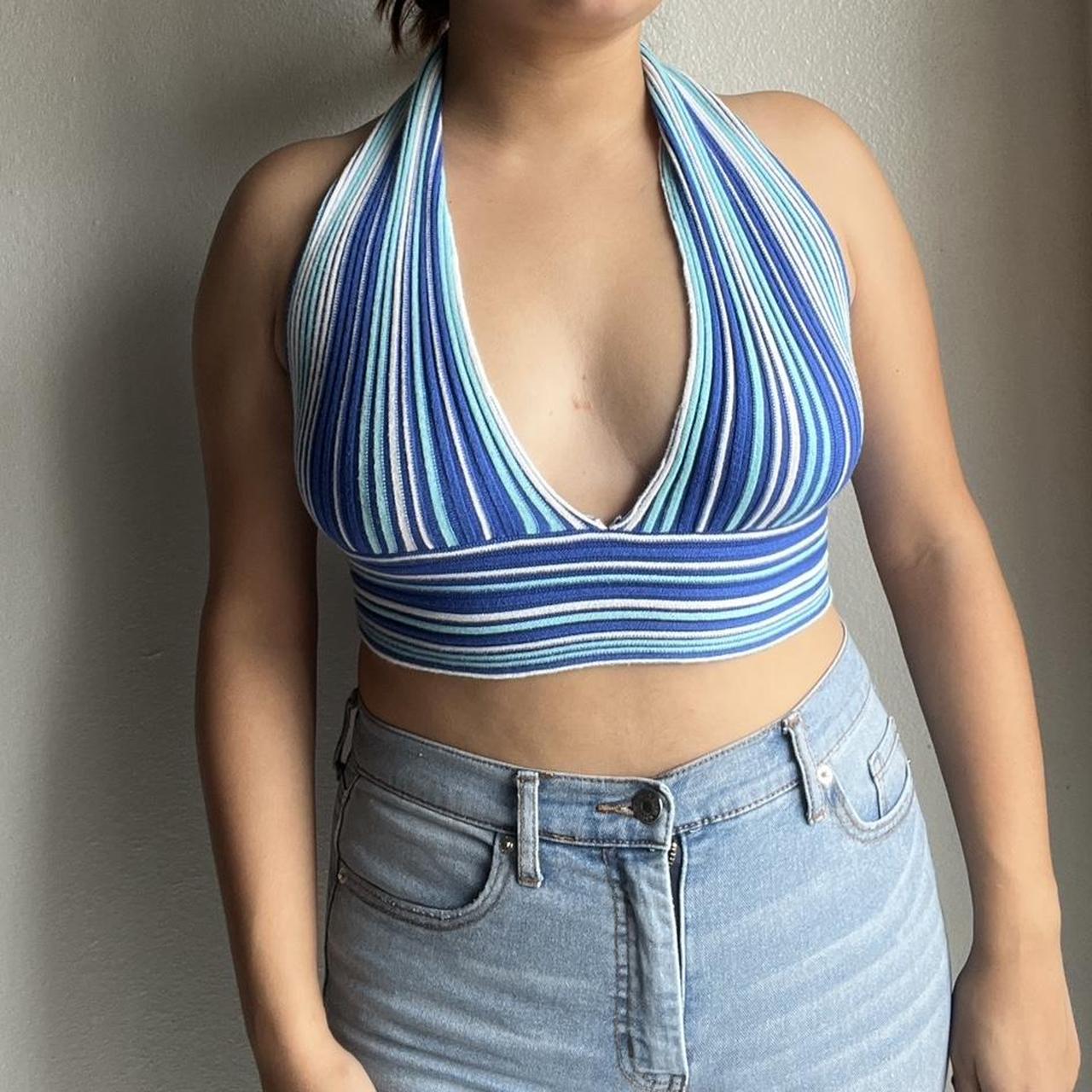 Hollister halter top perfect for summer! ☀️ blue Depop