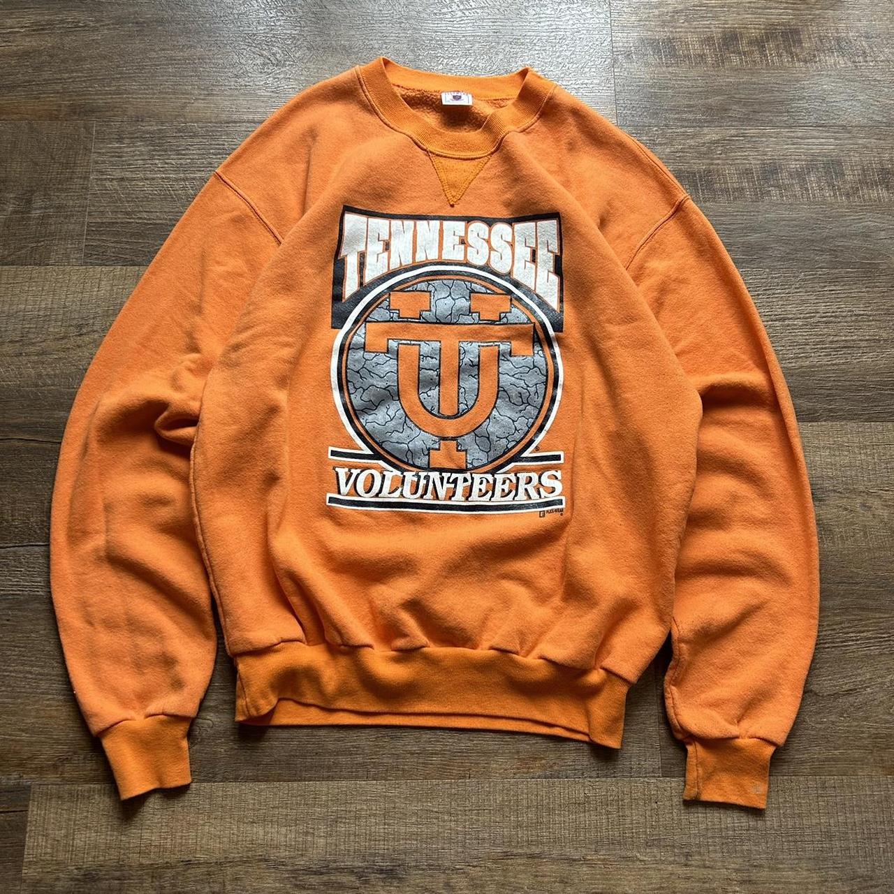 VTG University of popular Tennessee Graphic Crewneck, Large