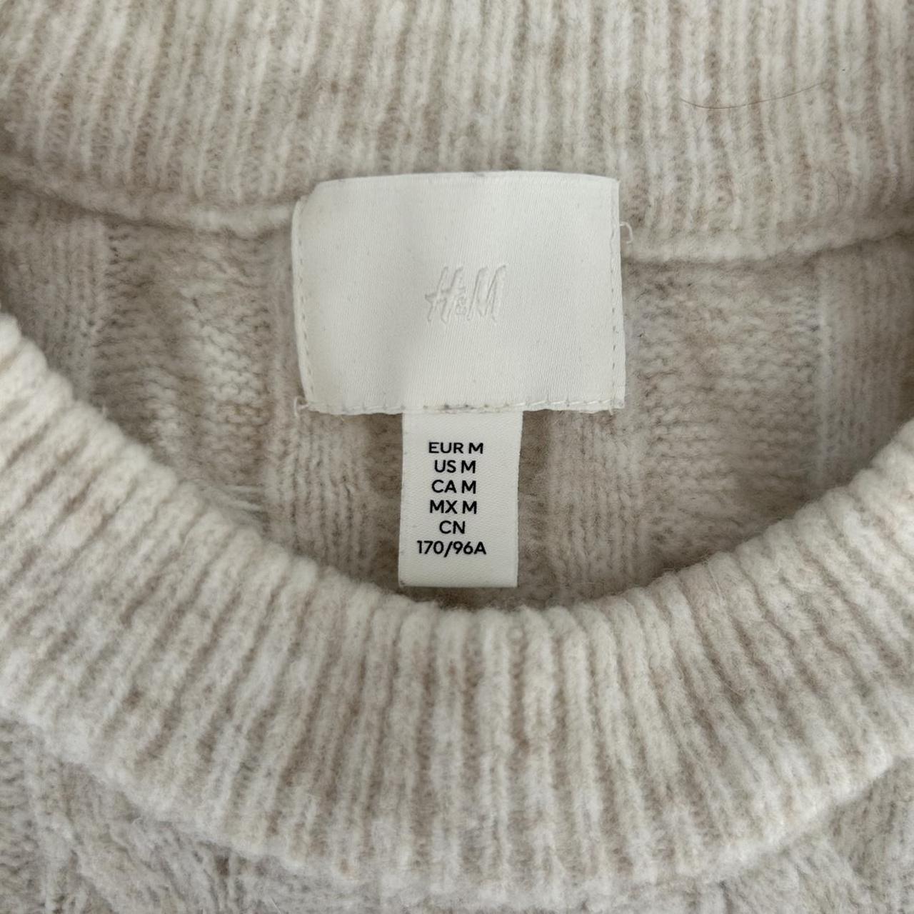 H&M Women's Cream Jumper | Depop