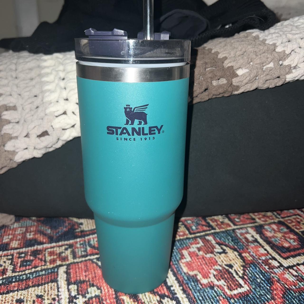 40oz Stanley tumbler. No dents - Depop