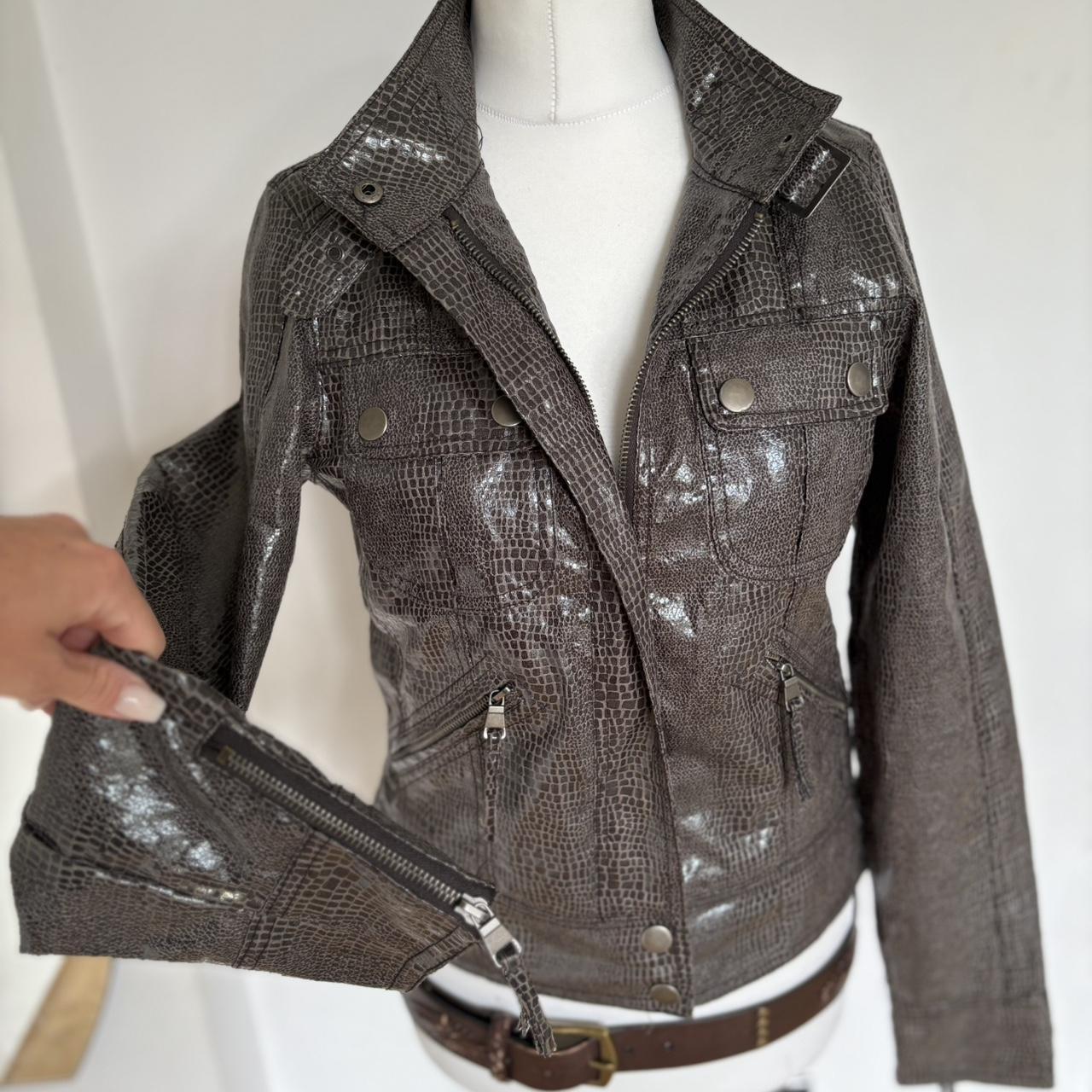 item listed by piterbaran