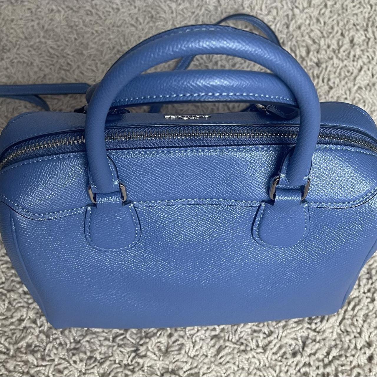 Excellent used condition Coach Mini Bennett purse - Depop