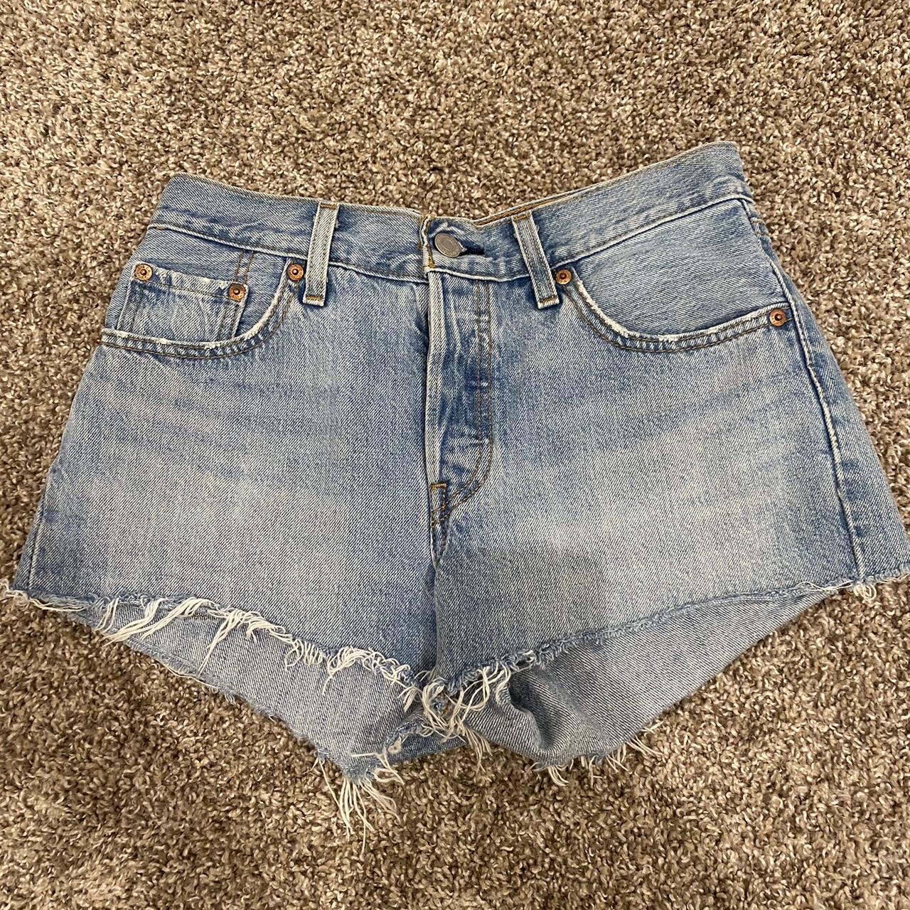 Levi’s 501 shorts in a 25!!! Great condition! Super... - Depop