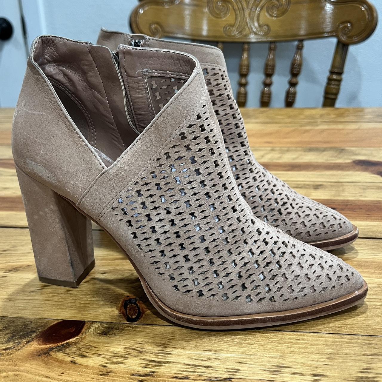 Vince camuto deals lorva shoe